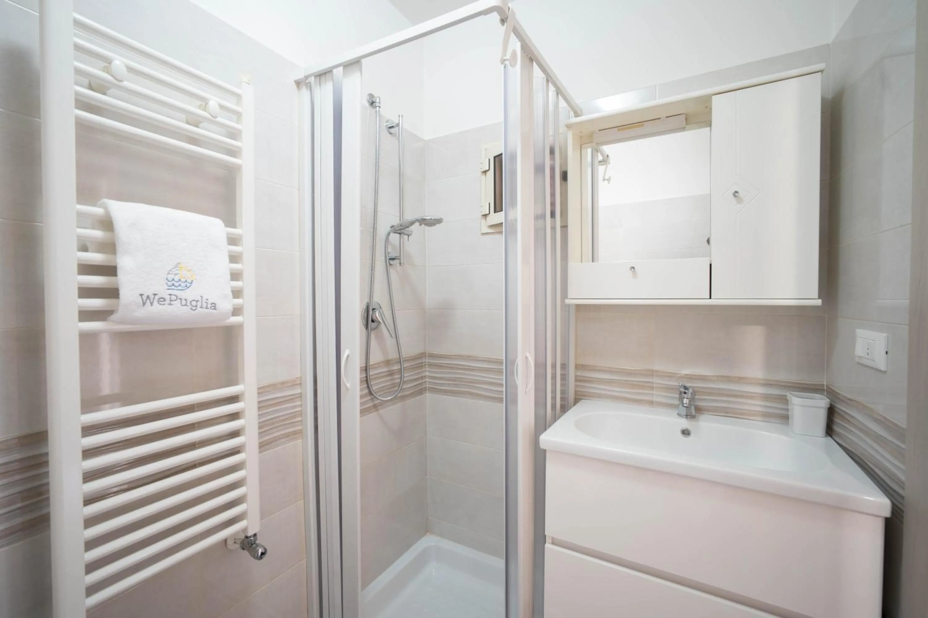Shower in WePuglia - Casa Romanelli