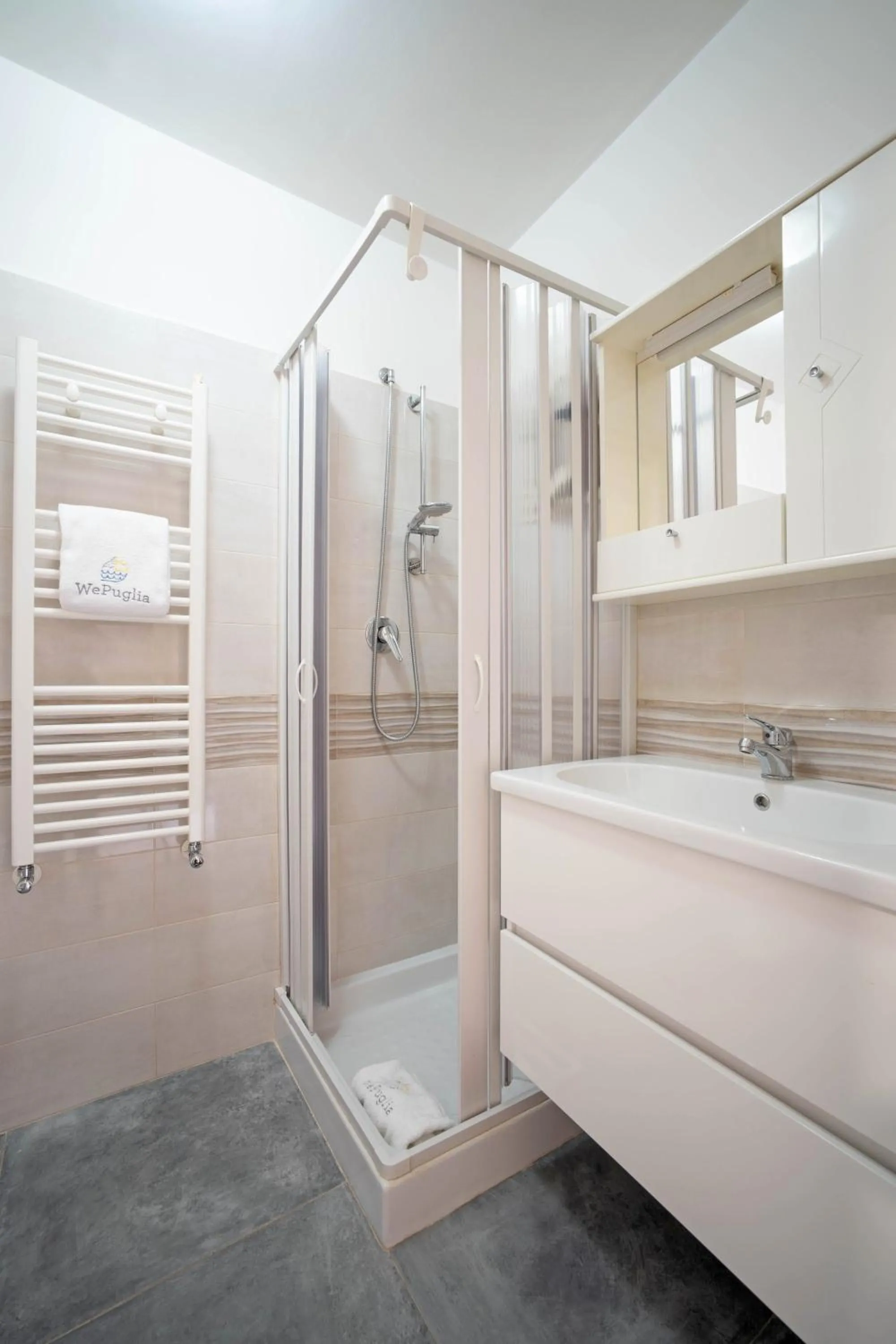 Shower in WePuglia - Casa Romanelli
