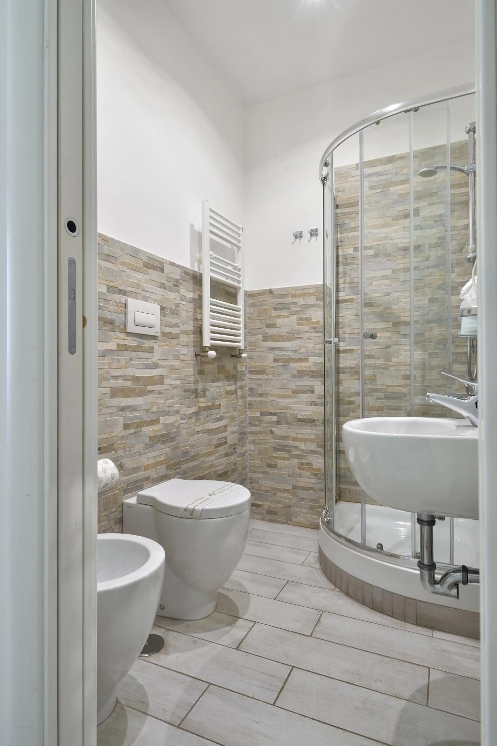 Bathroom in Vatican's Roof