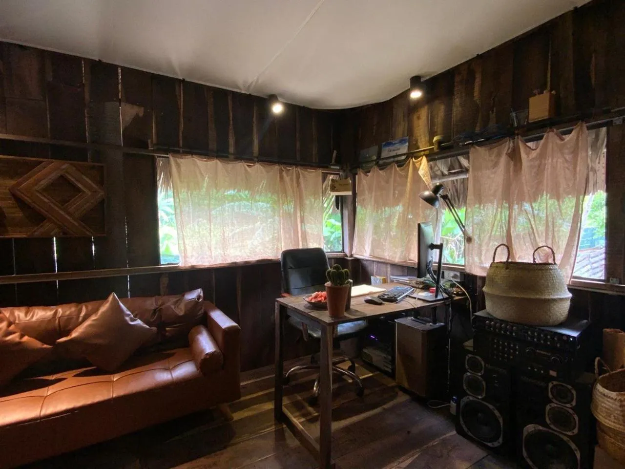 Living room in Cactos Chill & Homestay