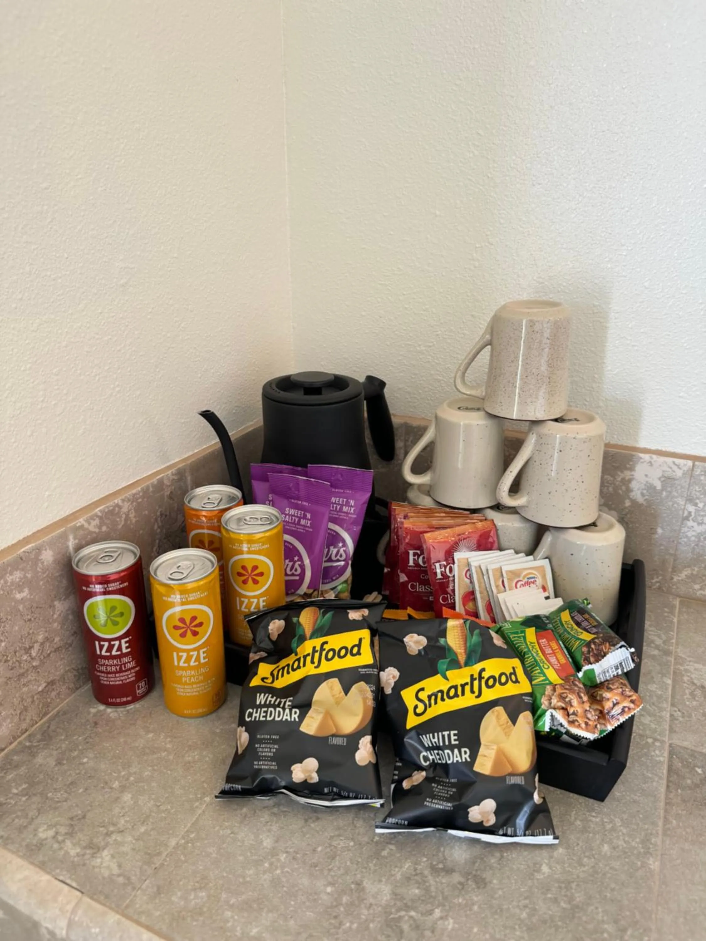 Coffee/tea facilities in Eastern Sierra Motor Lodge