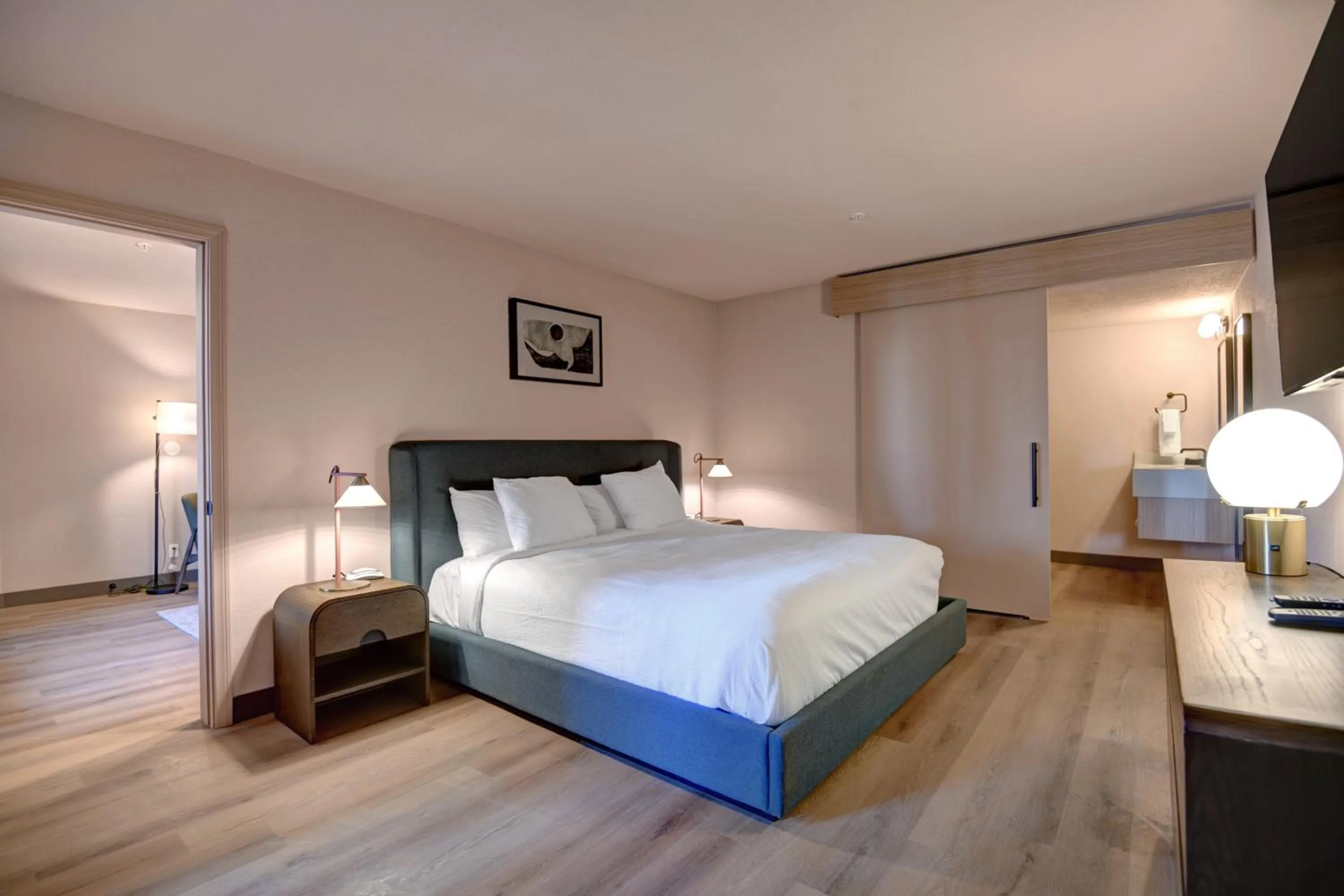 King Studio with Sofa Bed in The Dunes Hotel (Palm Springs)