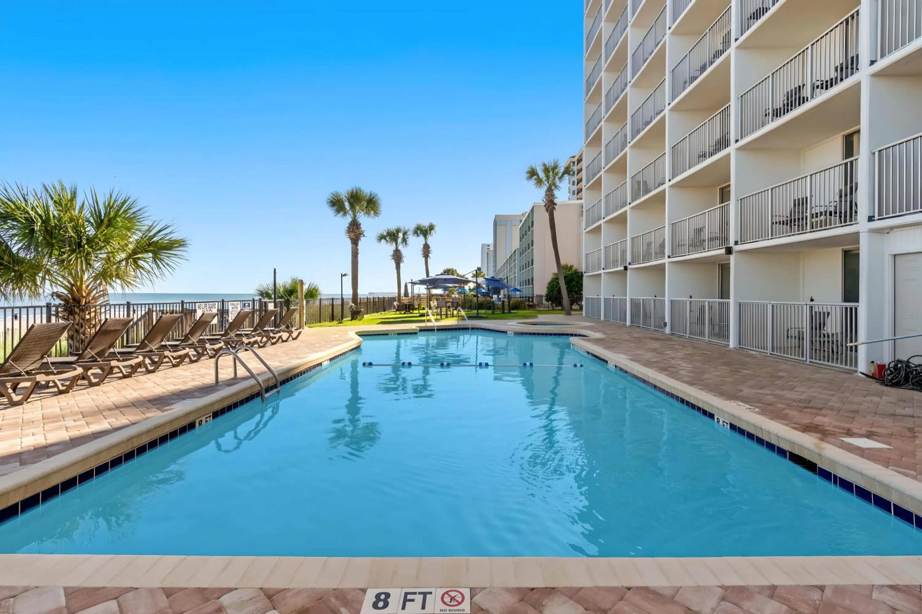 Swimming pool in Indigo