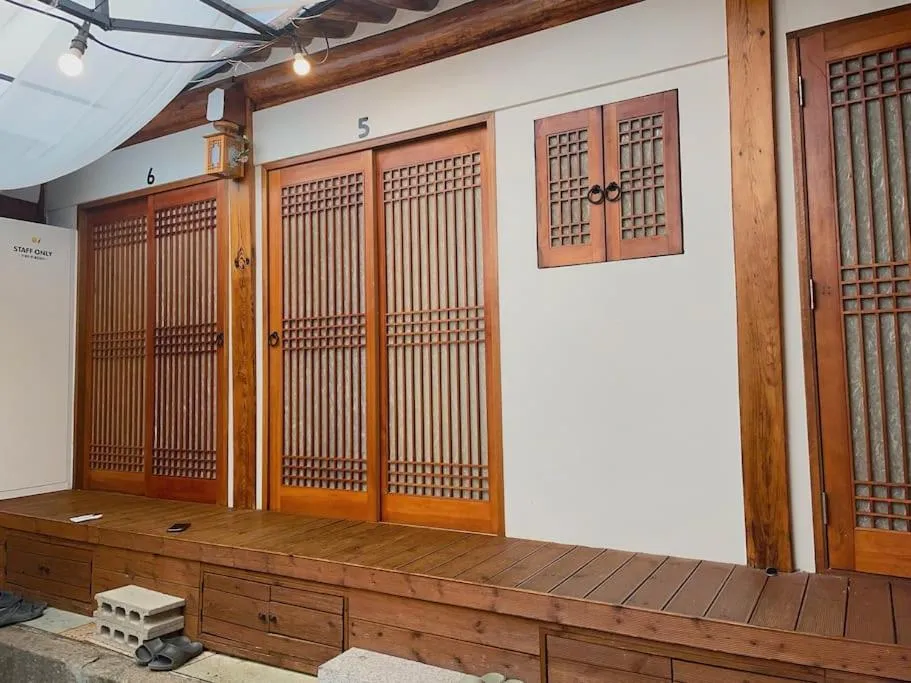 Property building in Bibimbap Hanok Guesthouse Gyeongbokgung