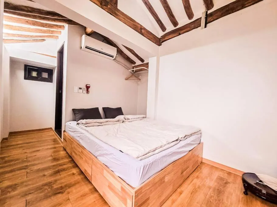 Bedroom, Bed in Bibimbap Hanok Guesthouse Gyeongbokgung