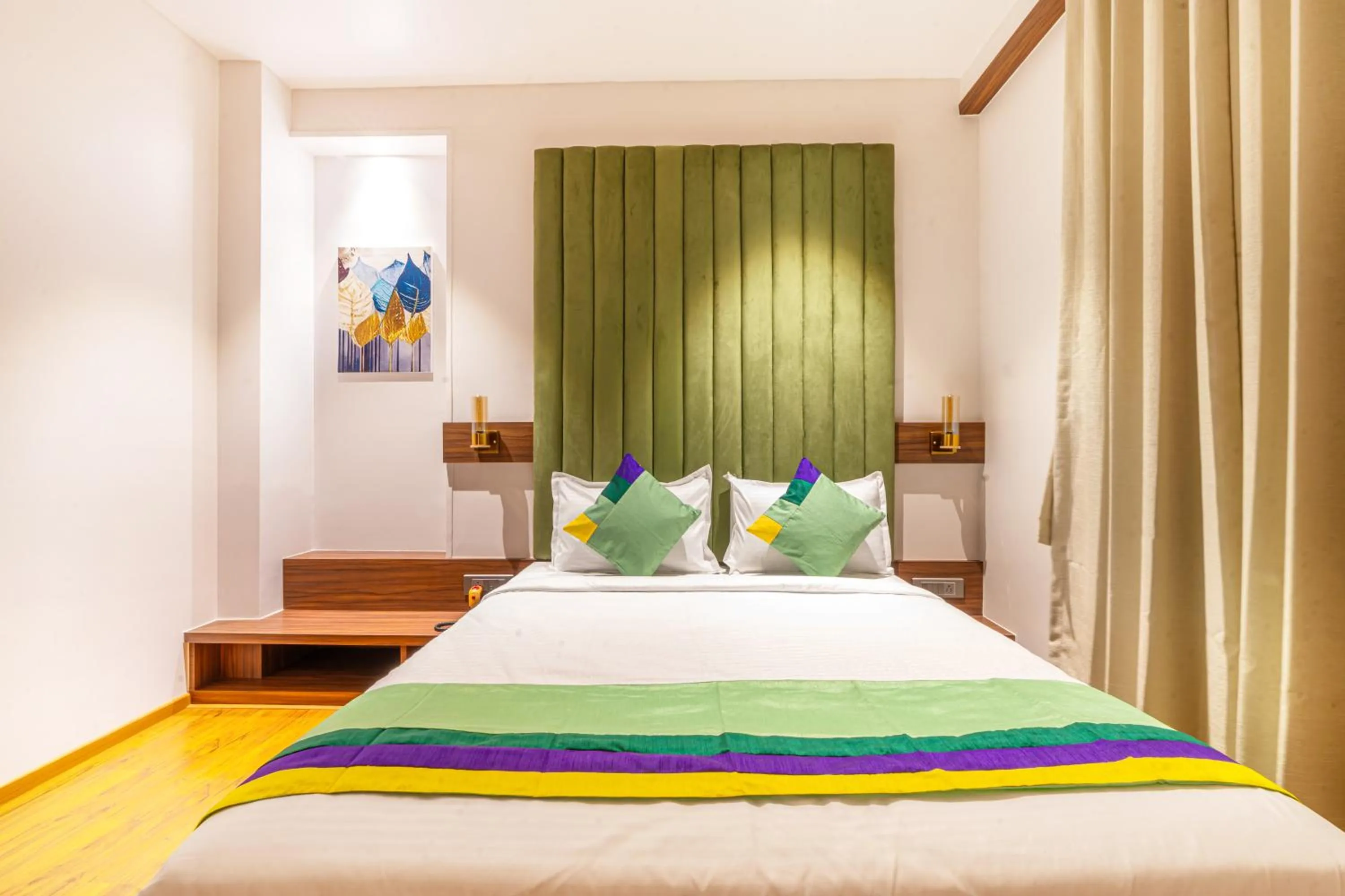 Bedroom, Bed in Treebo Premium Heritage Grand -Majiwada Thane