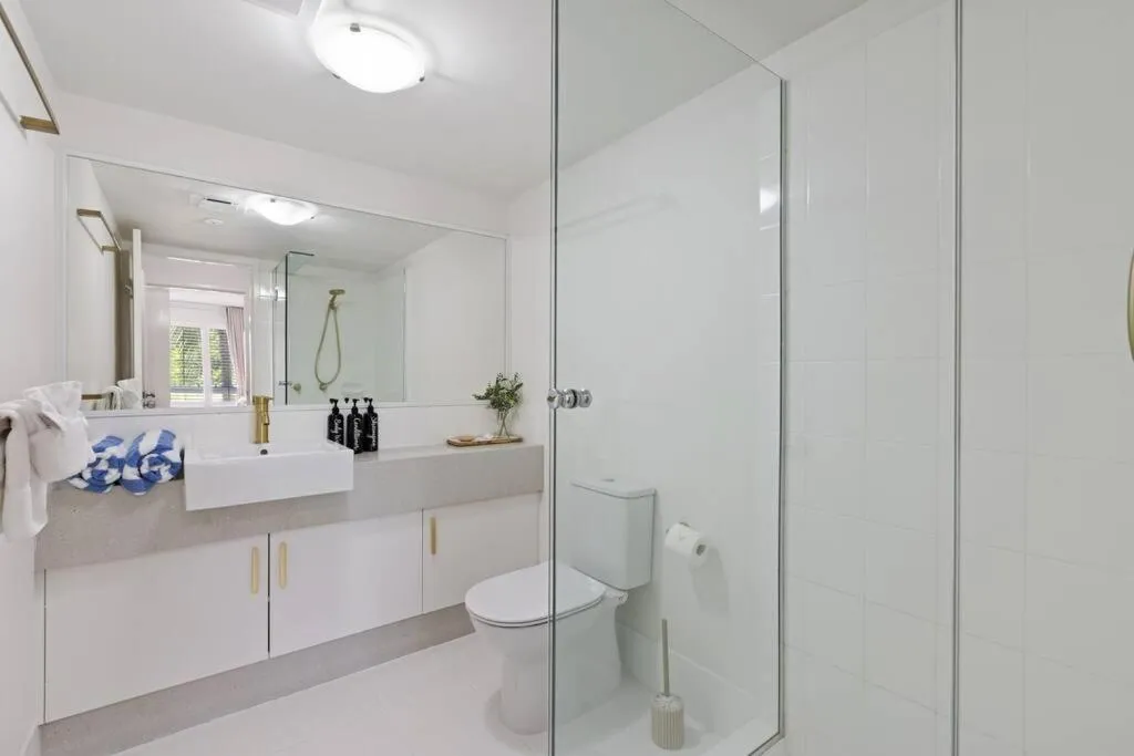 Shower in Luxury on the Beach Surfside Resort -Sunshine Coast