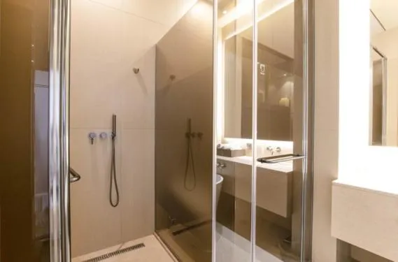 Shower in Uiwang Milos Hotel