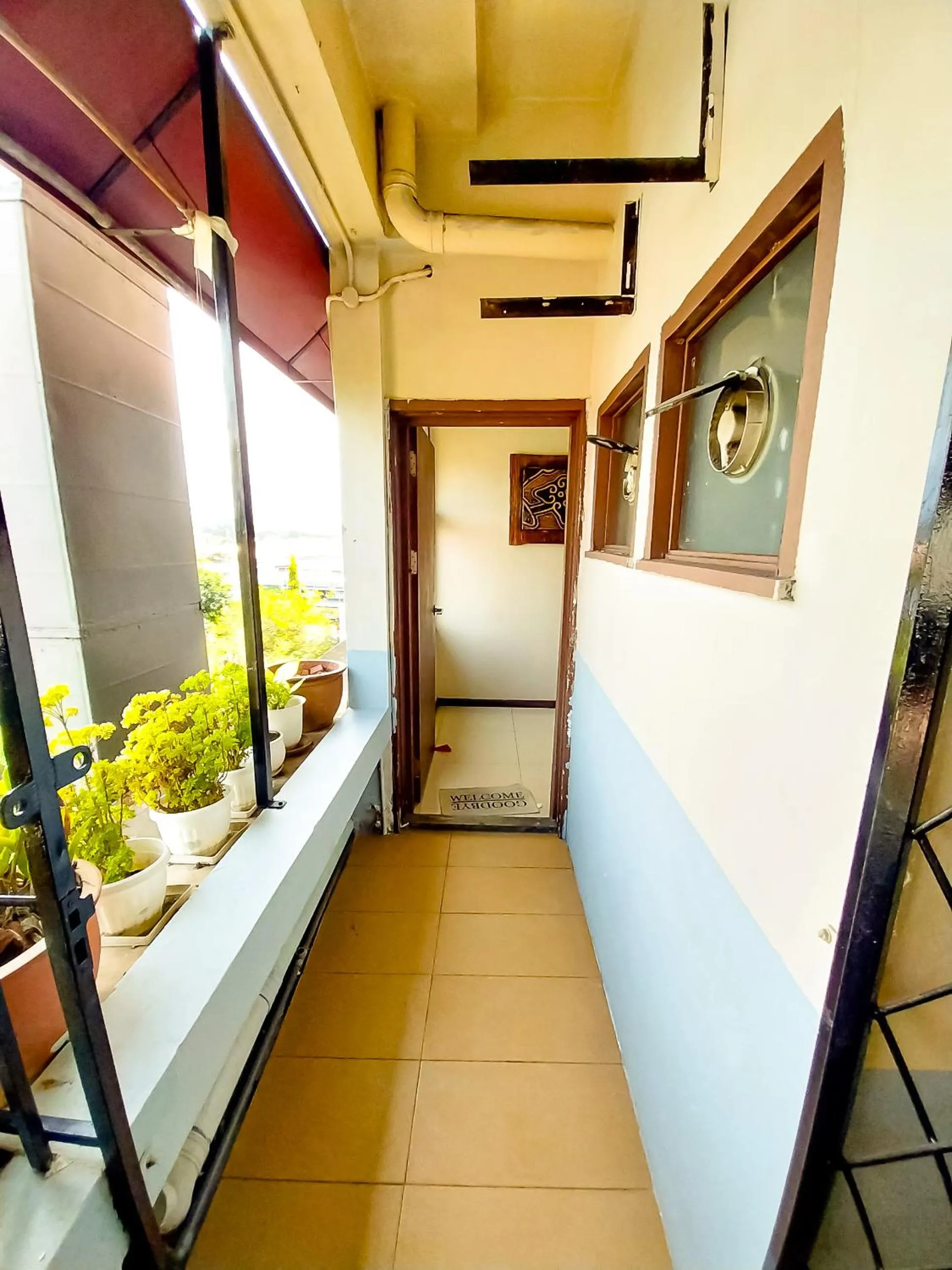 Property building, Bed in MB Budget Hotel