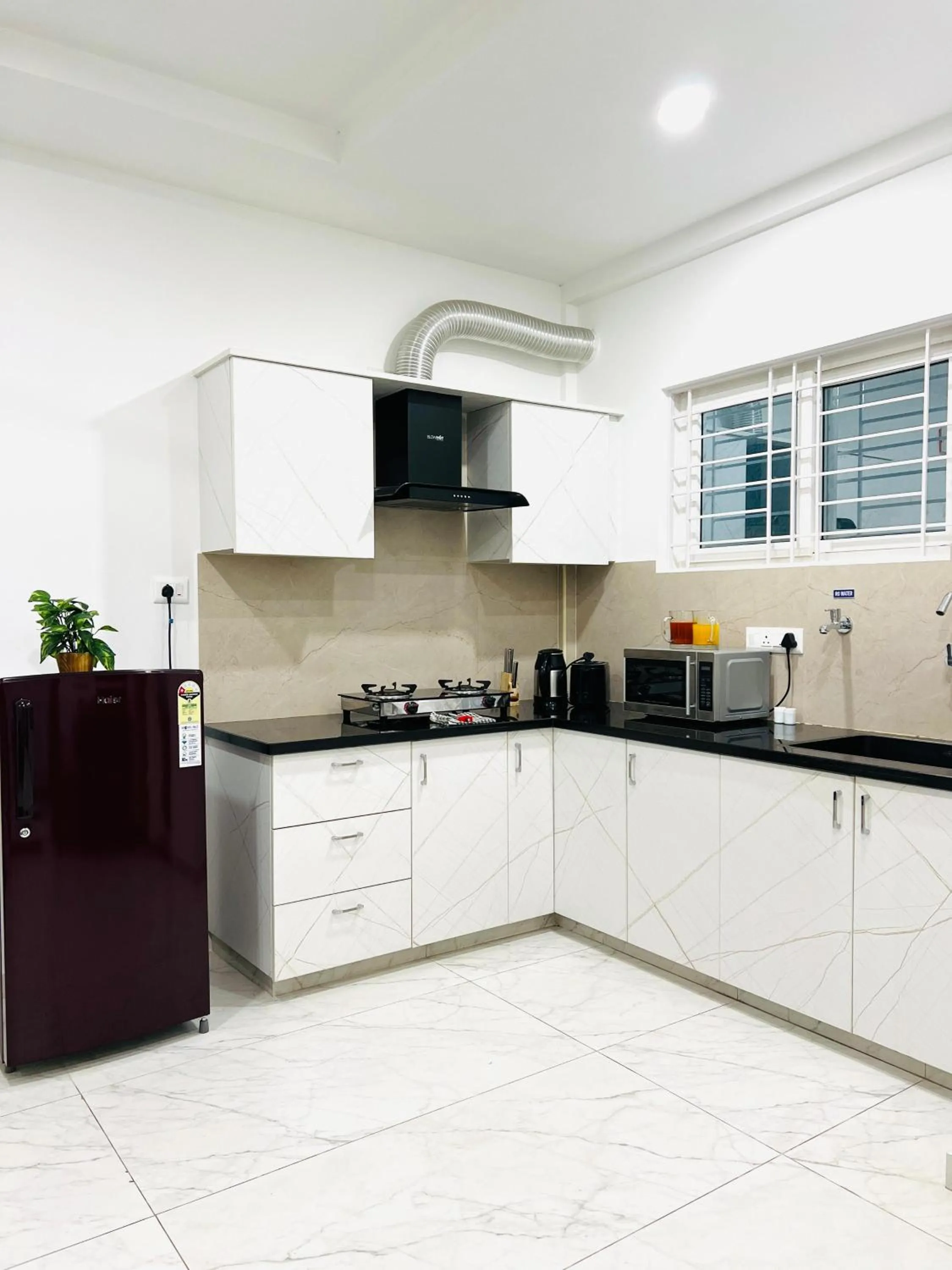 Coffee/tea facilities in Olive Serviced Apartments BTM Layout