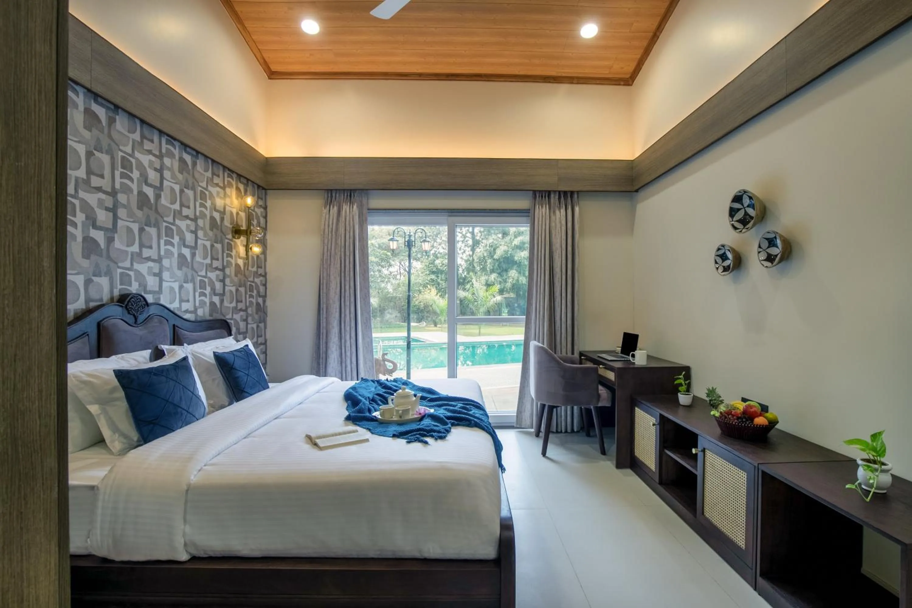 Bed in ELIVAAS 6 BHK Farmstay with Pvt Pool & Garden - Esh