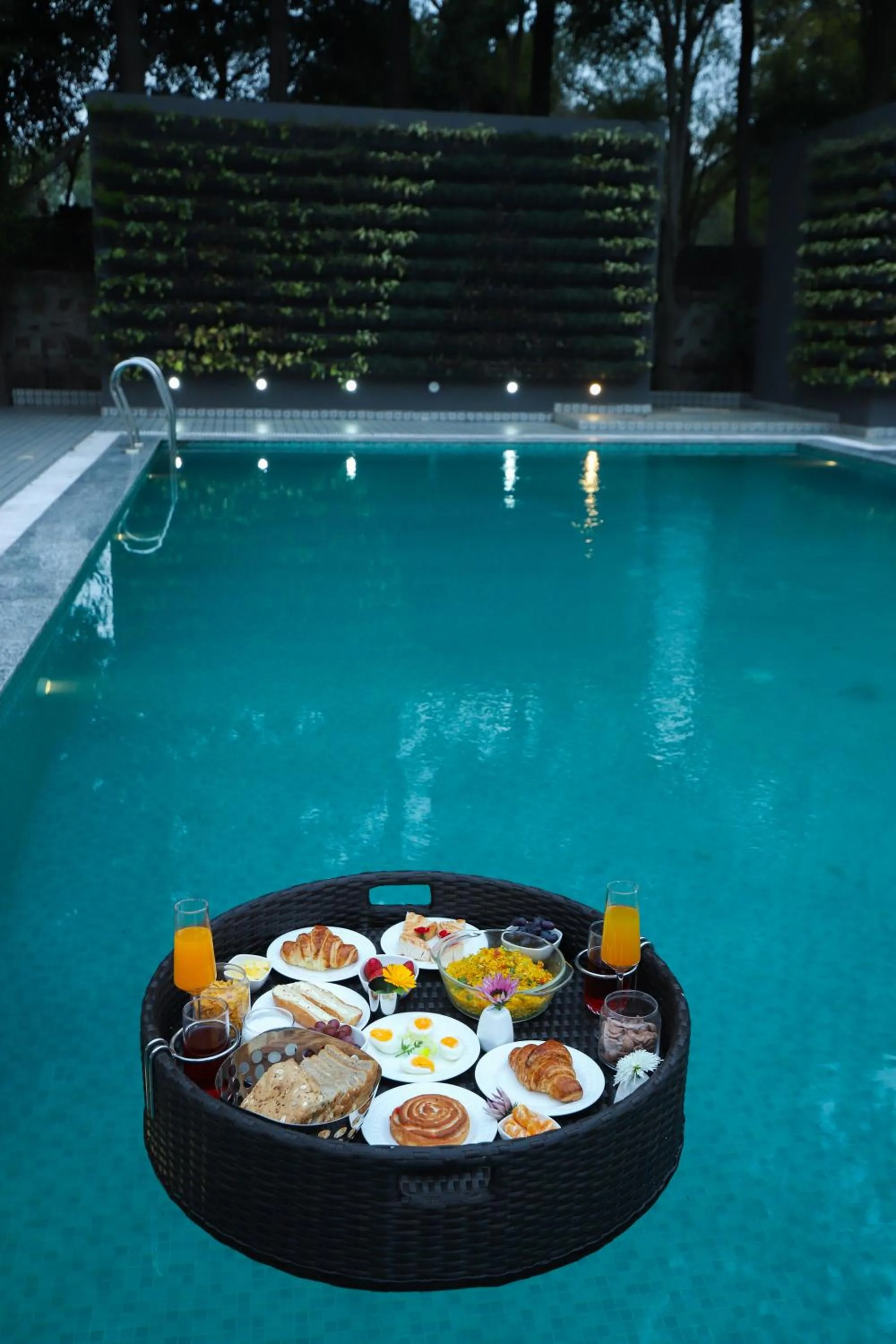 Food and drinks in ELIVAAS 6 BHK Farmstay with Pvt Pool & Garden - Esh