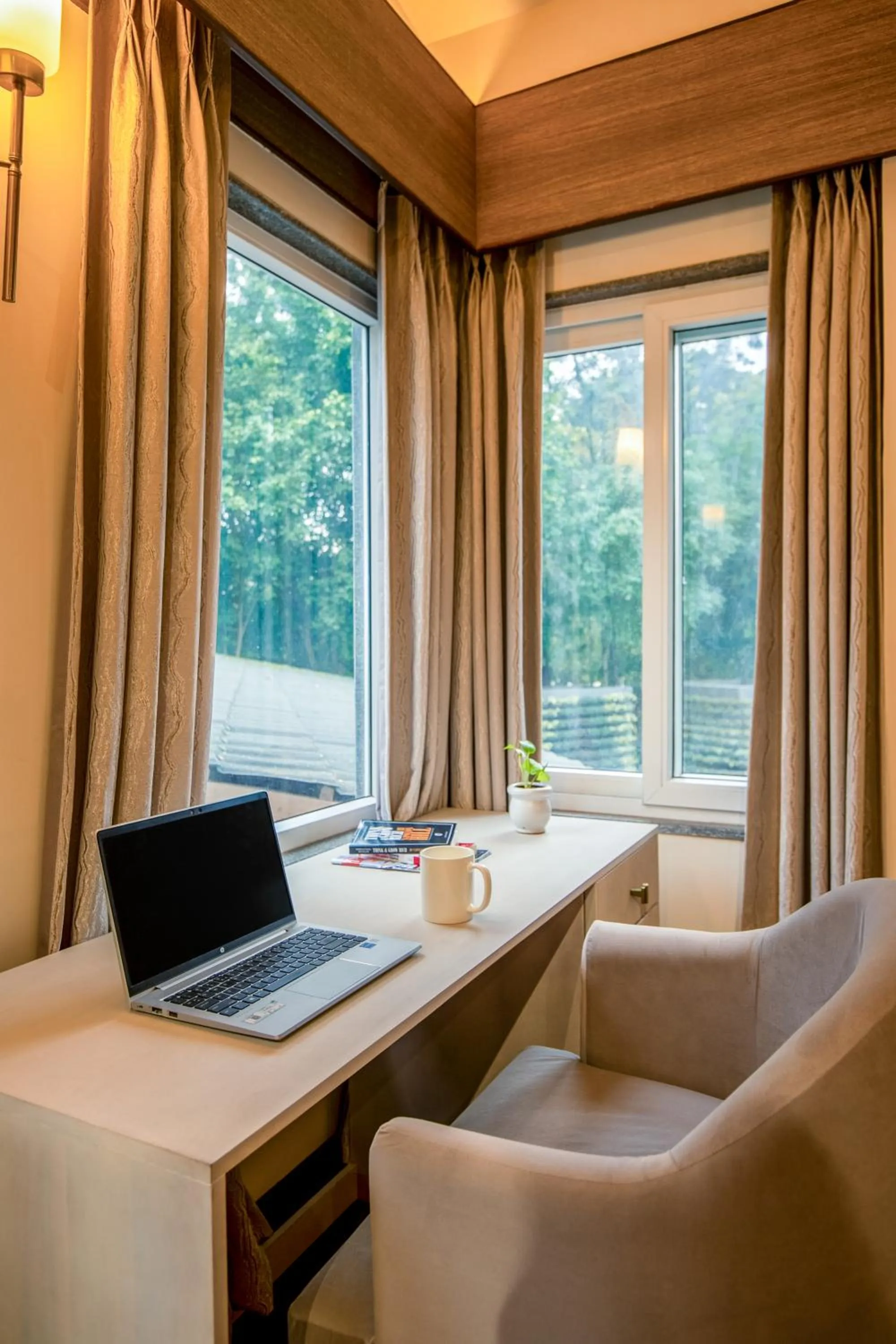 TV and multimedia in ELIVAAS 6 BHK Farmstay with Pvt Pool & Garden - Esh