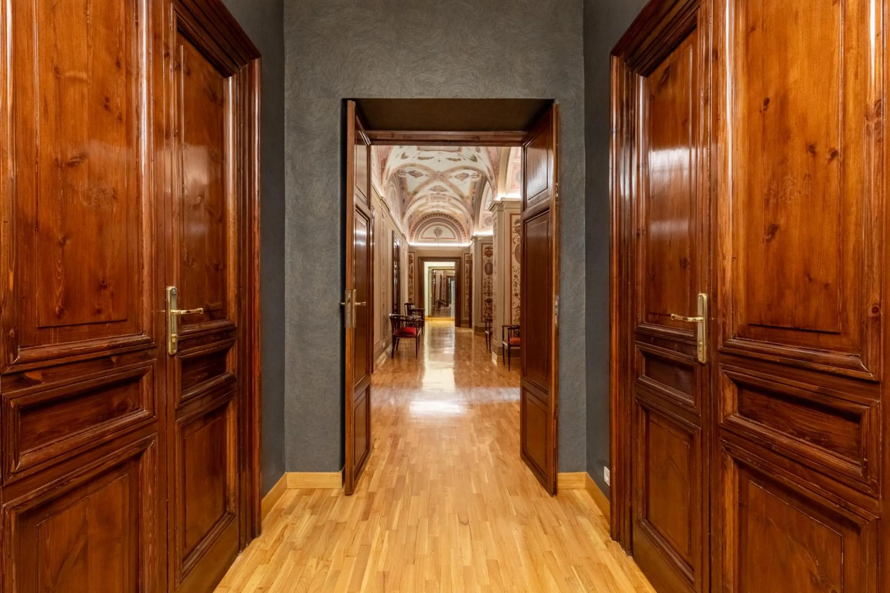 Facade/entrance in Residenza Pierret