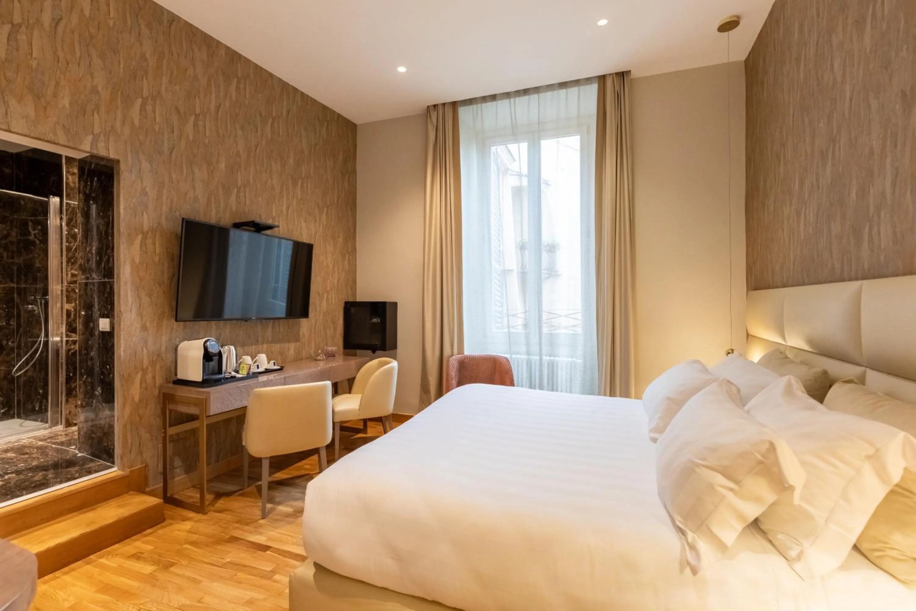 TV and multimedia, Bed in Residenza Pierret