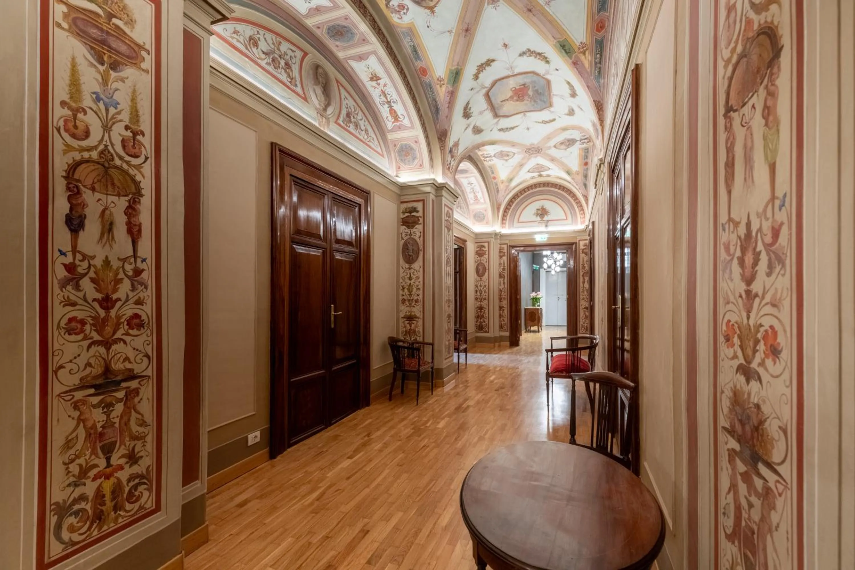 Facade/entrance in Residenza Pierret