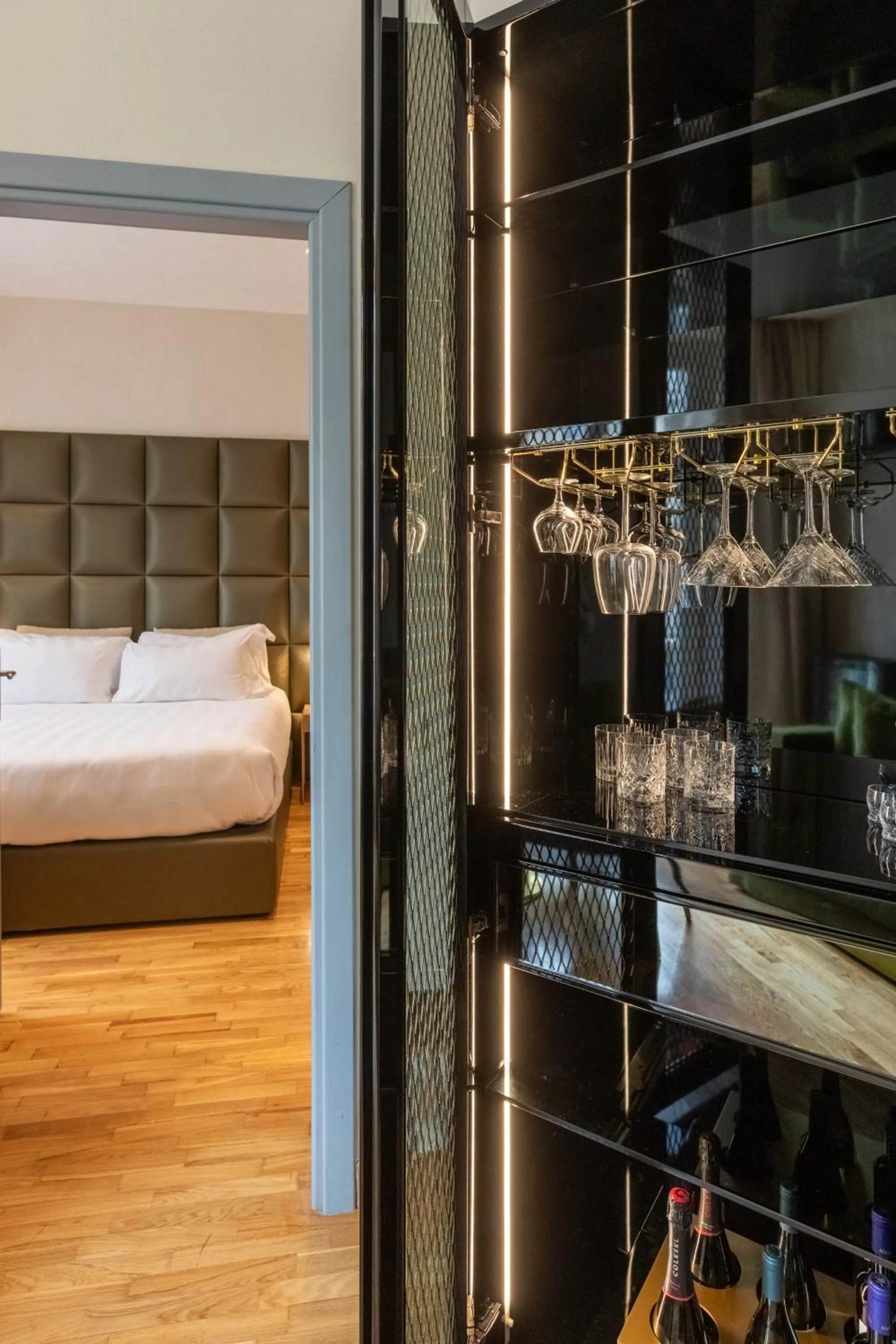 Drinks, Bed in Residenza Pierret