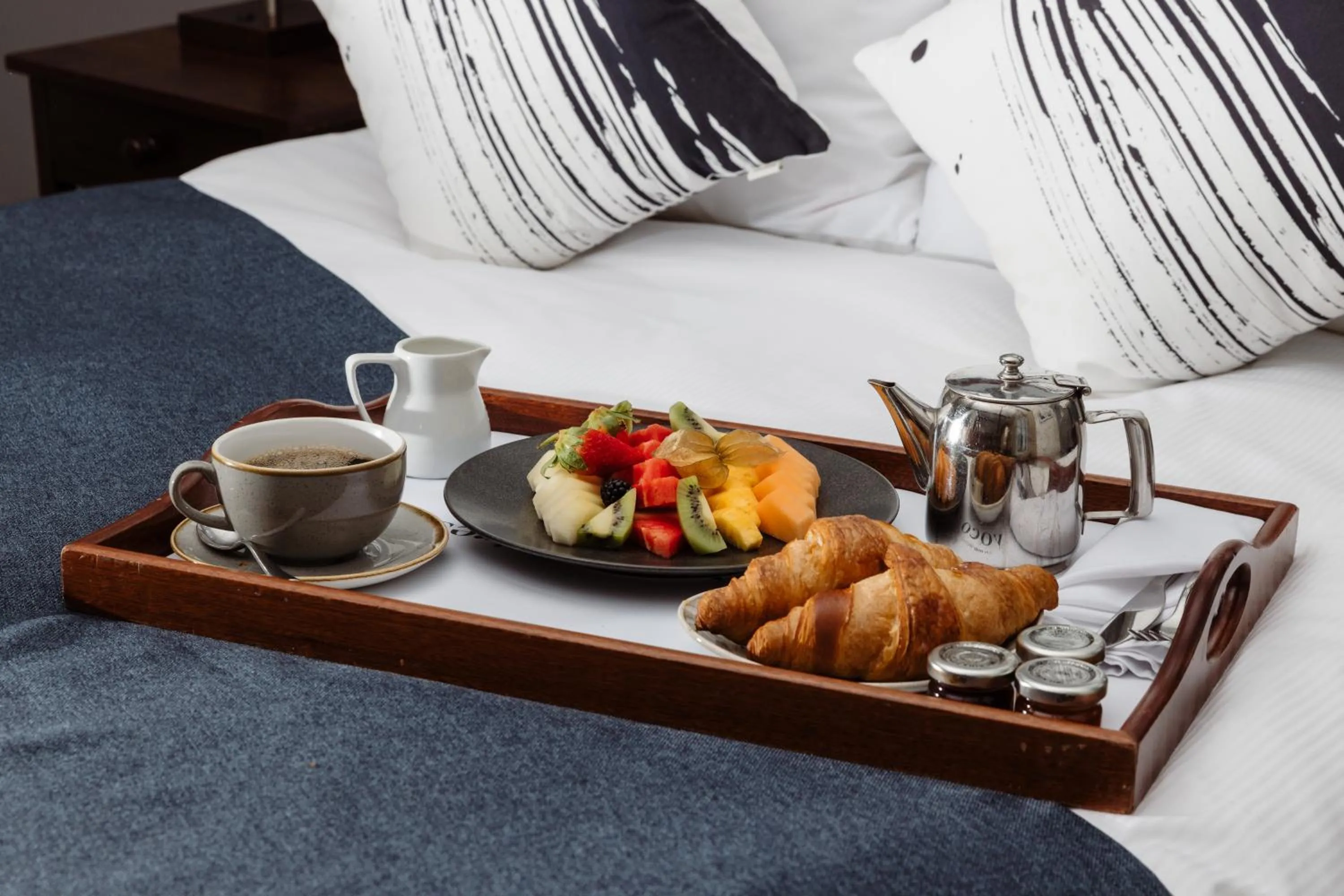 Breakfast, Bed in voco Oxford Spires by IHG