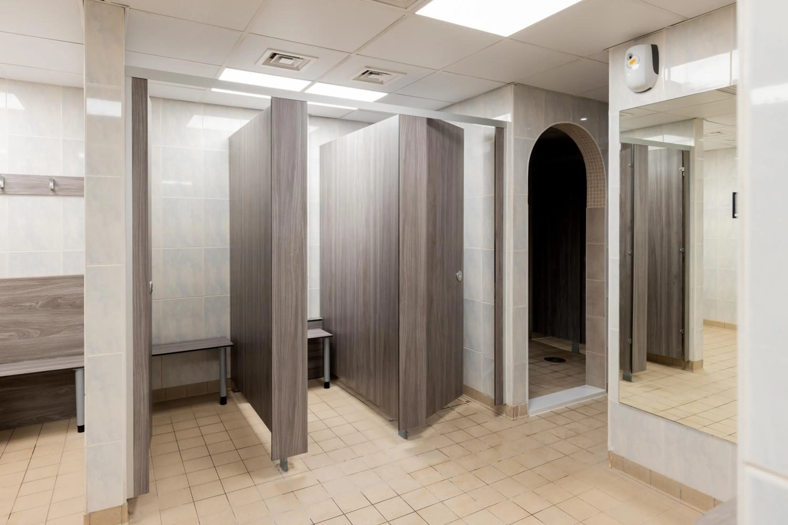 Spa and wellness centre/facilities in voco Oxford Spires by IHG