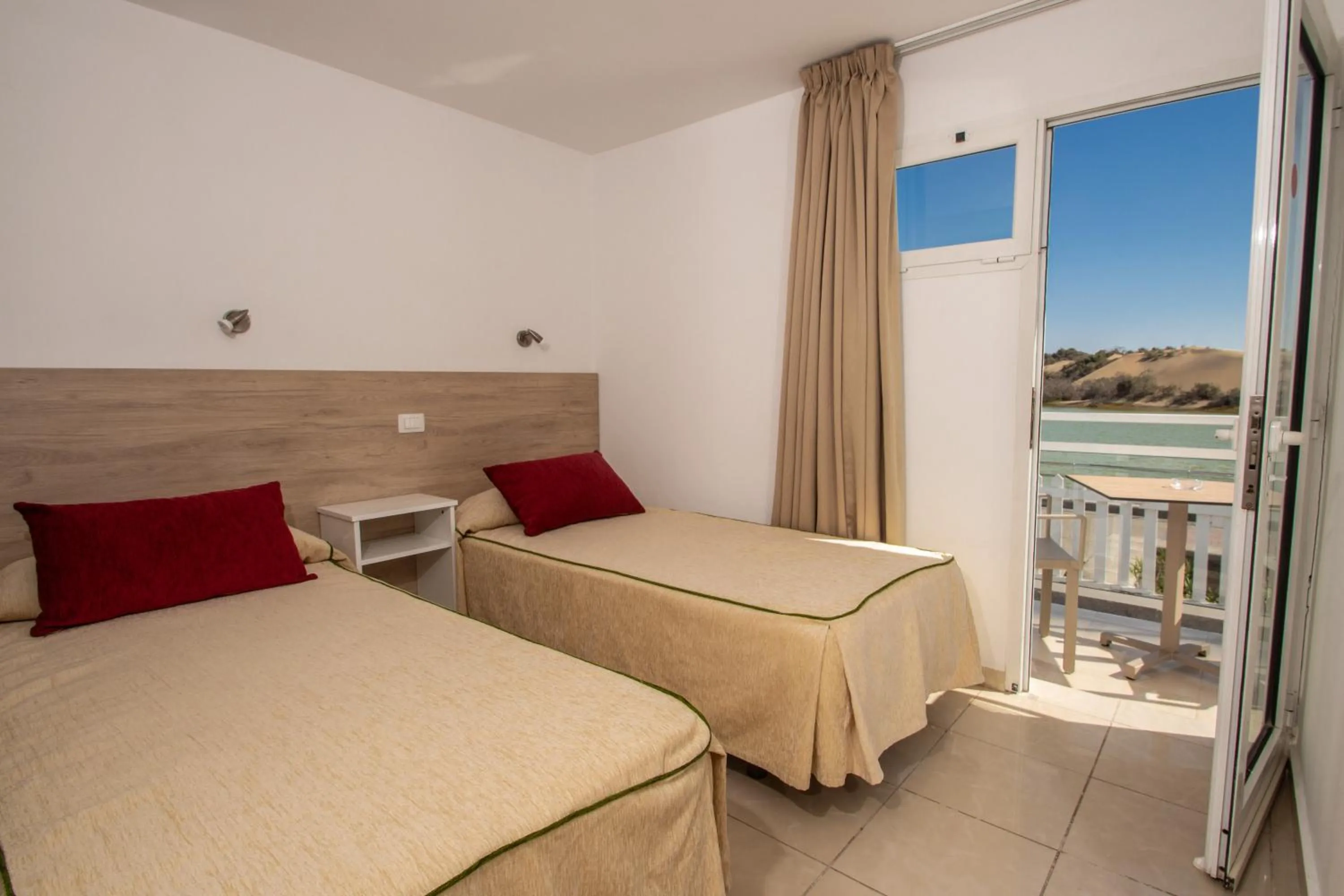 Bedroom, Bed in Apartamentos Cocoteros