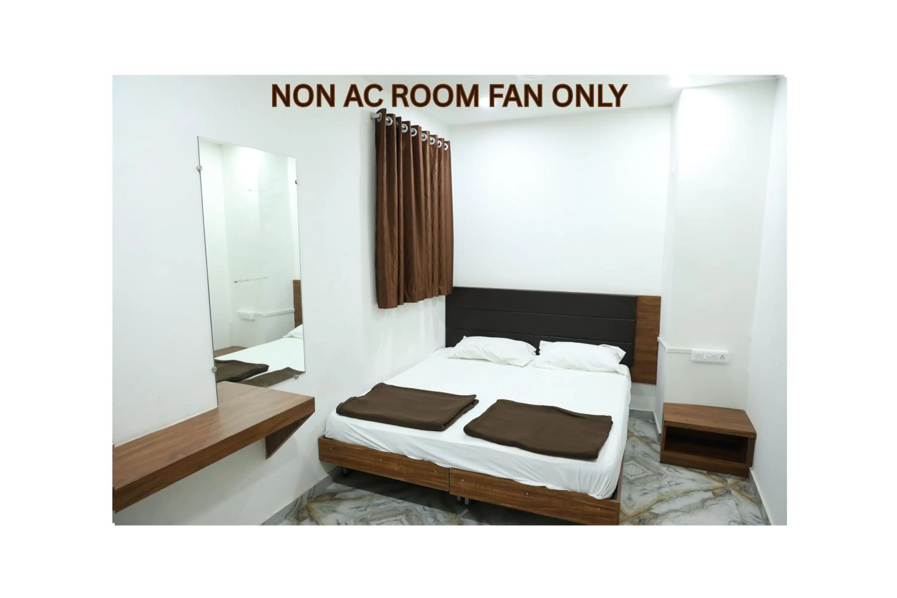 Bedroom, Bed in Hotel Aaram Kalupur