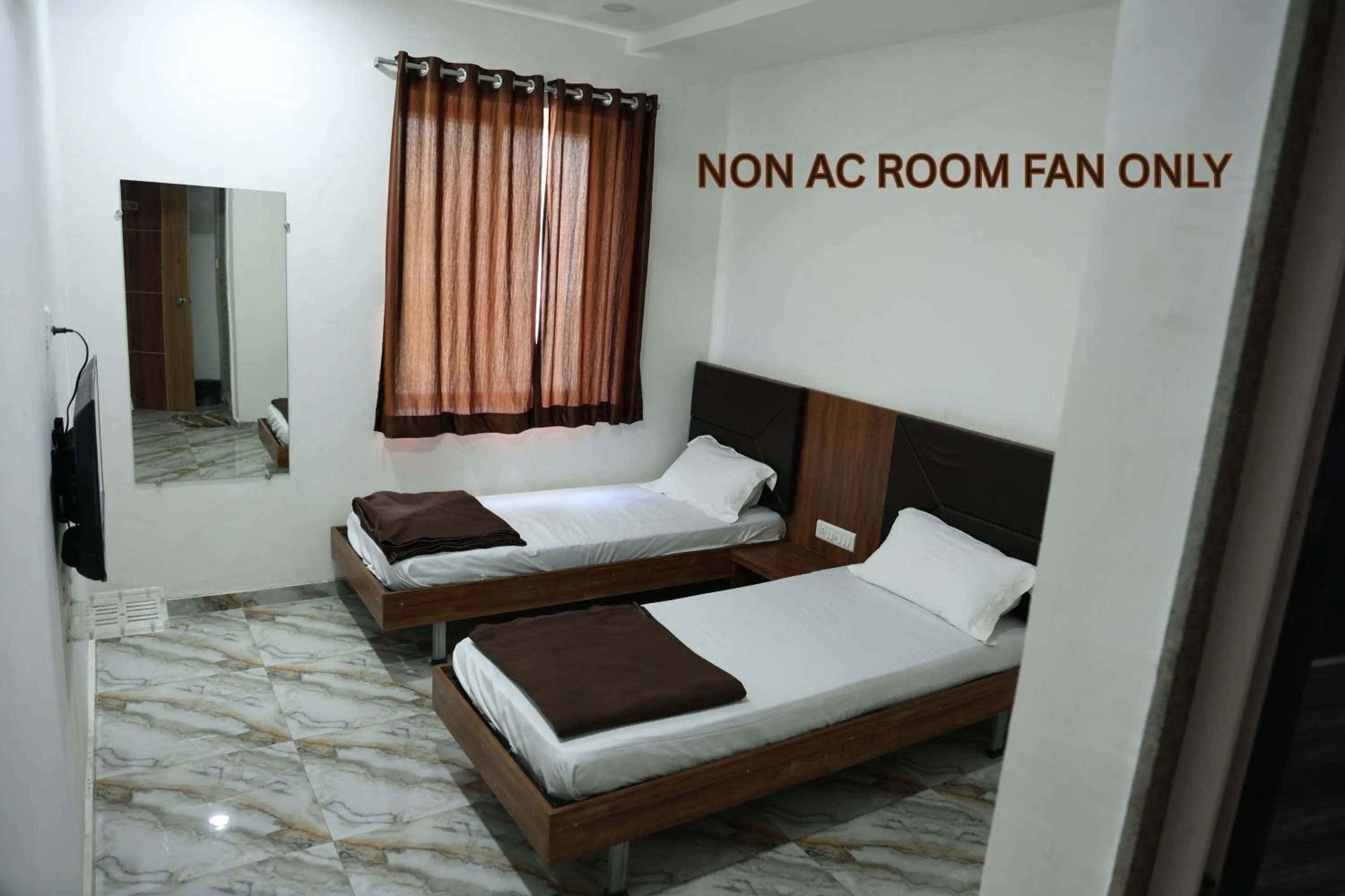 Bedroom, Bed in Hotel Aaram Kalupur