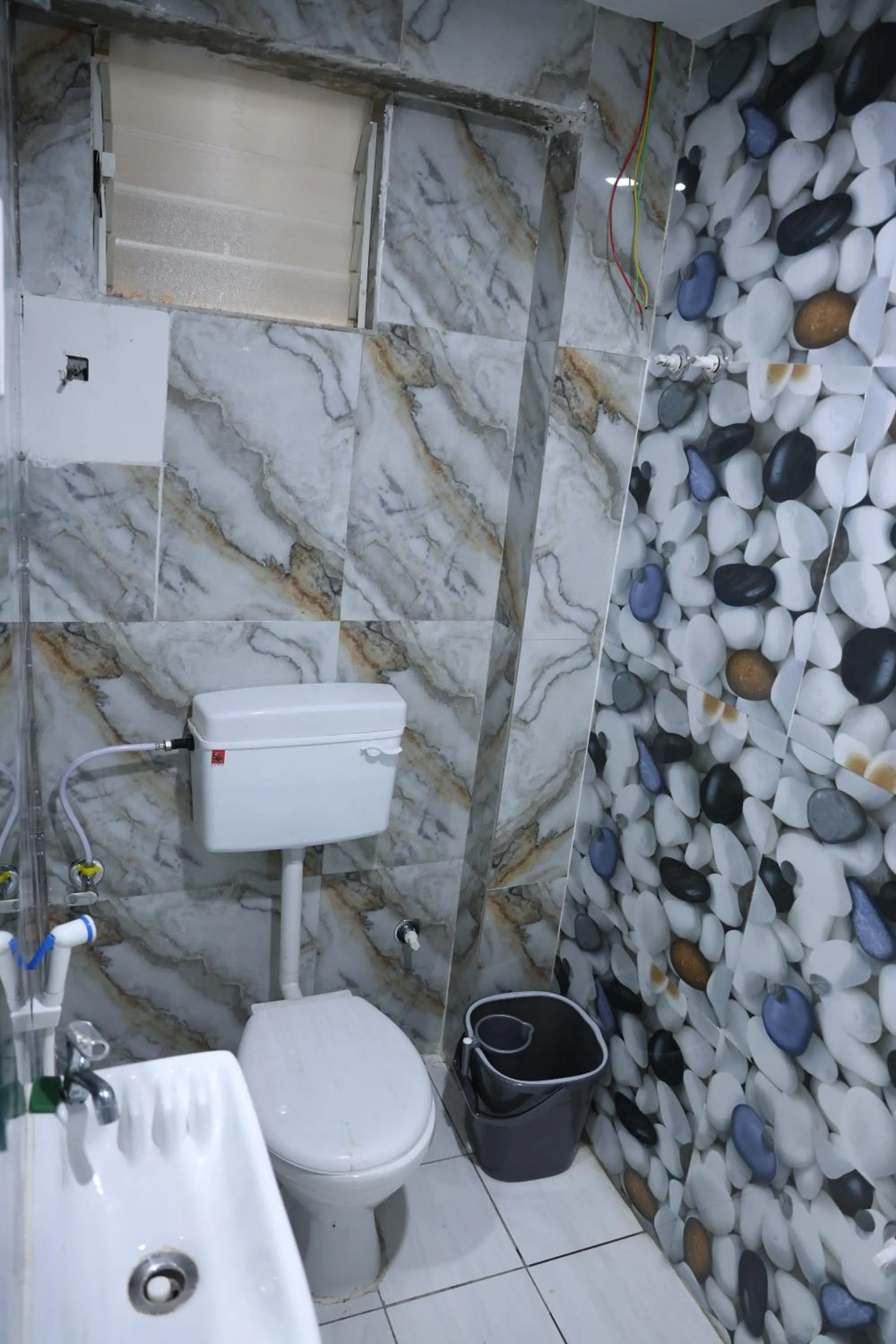 Bathroom in Hotel Aaram Kalupur