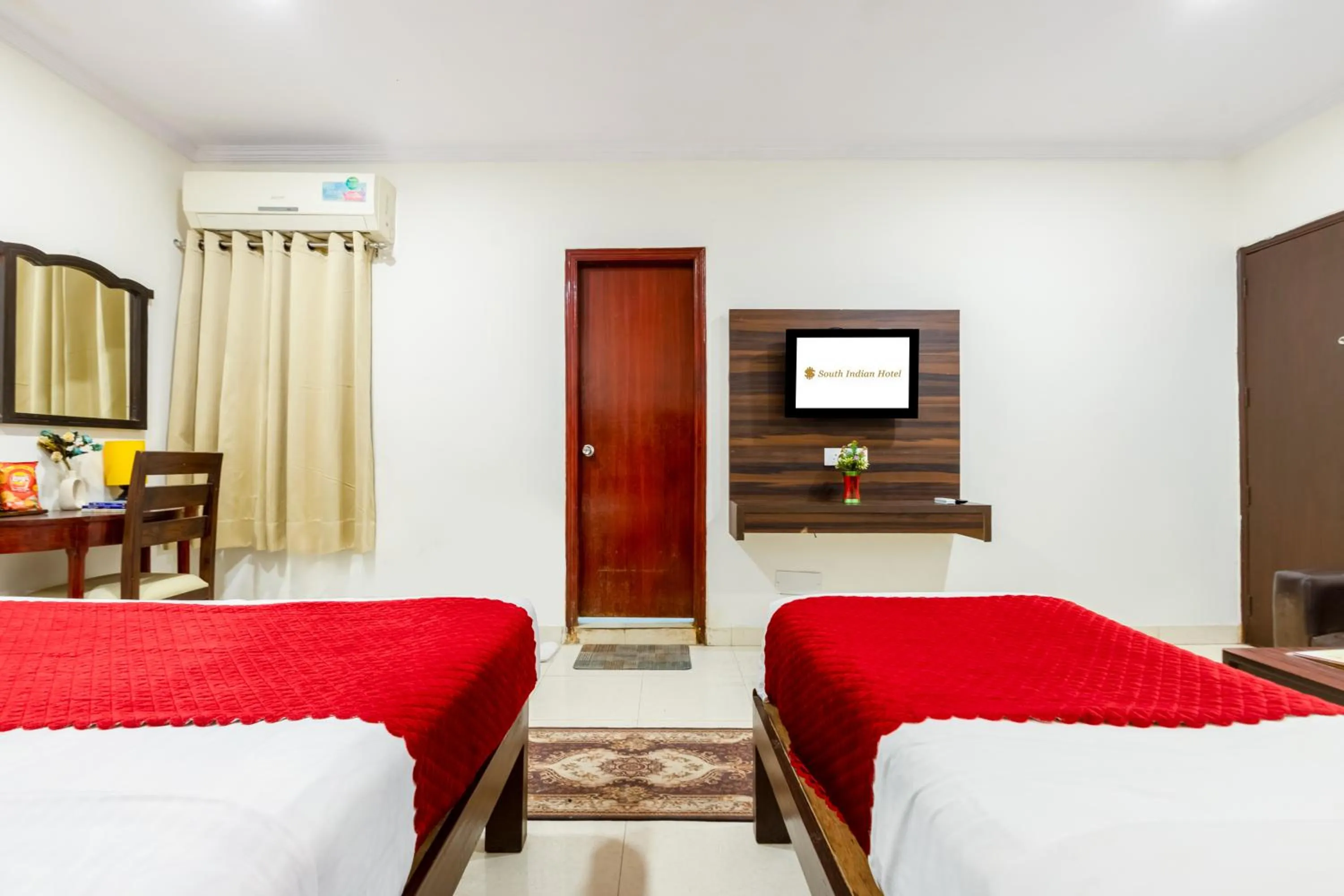 Bed in Hotel South Indian