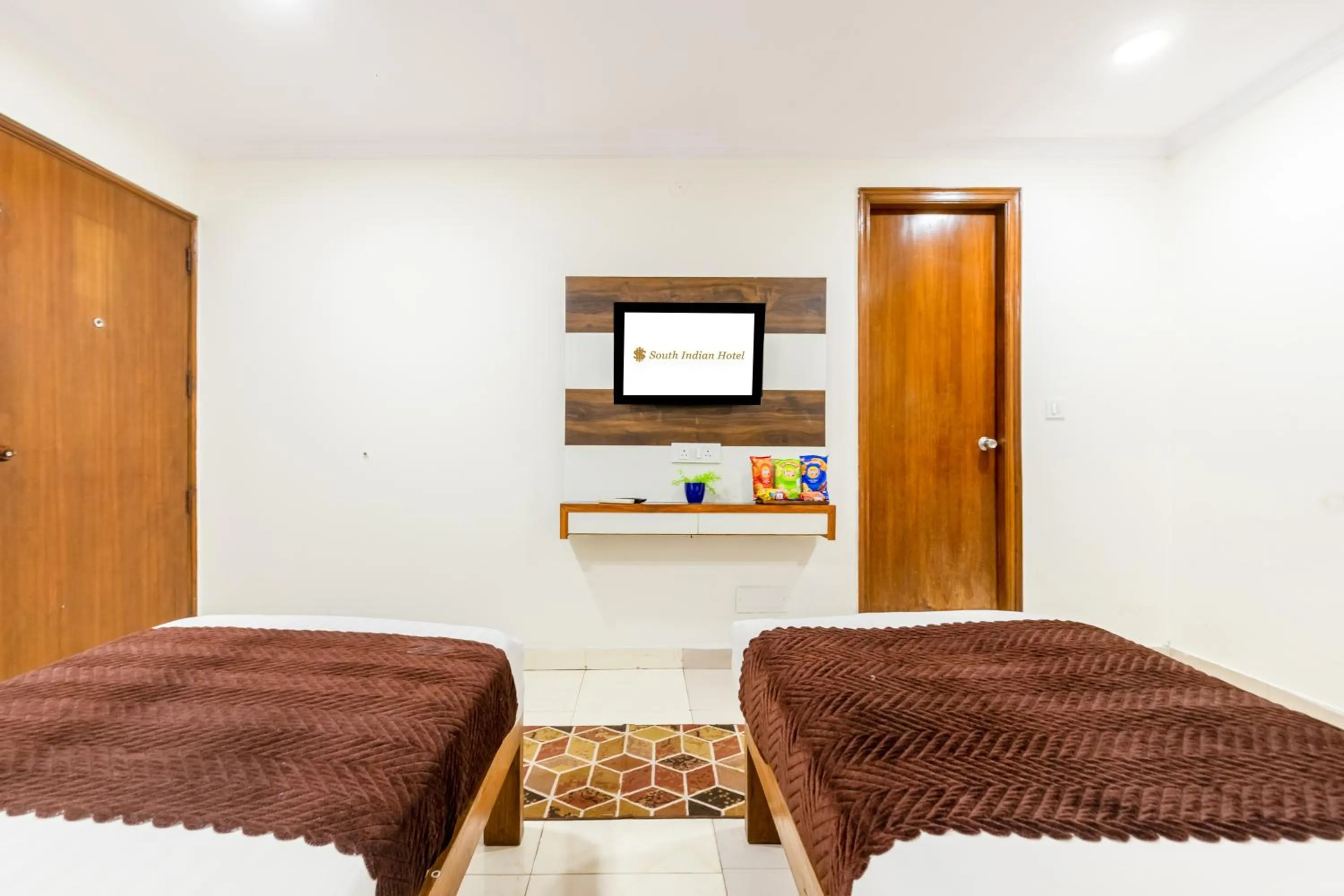 Bed in Hotel South Indian