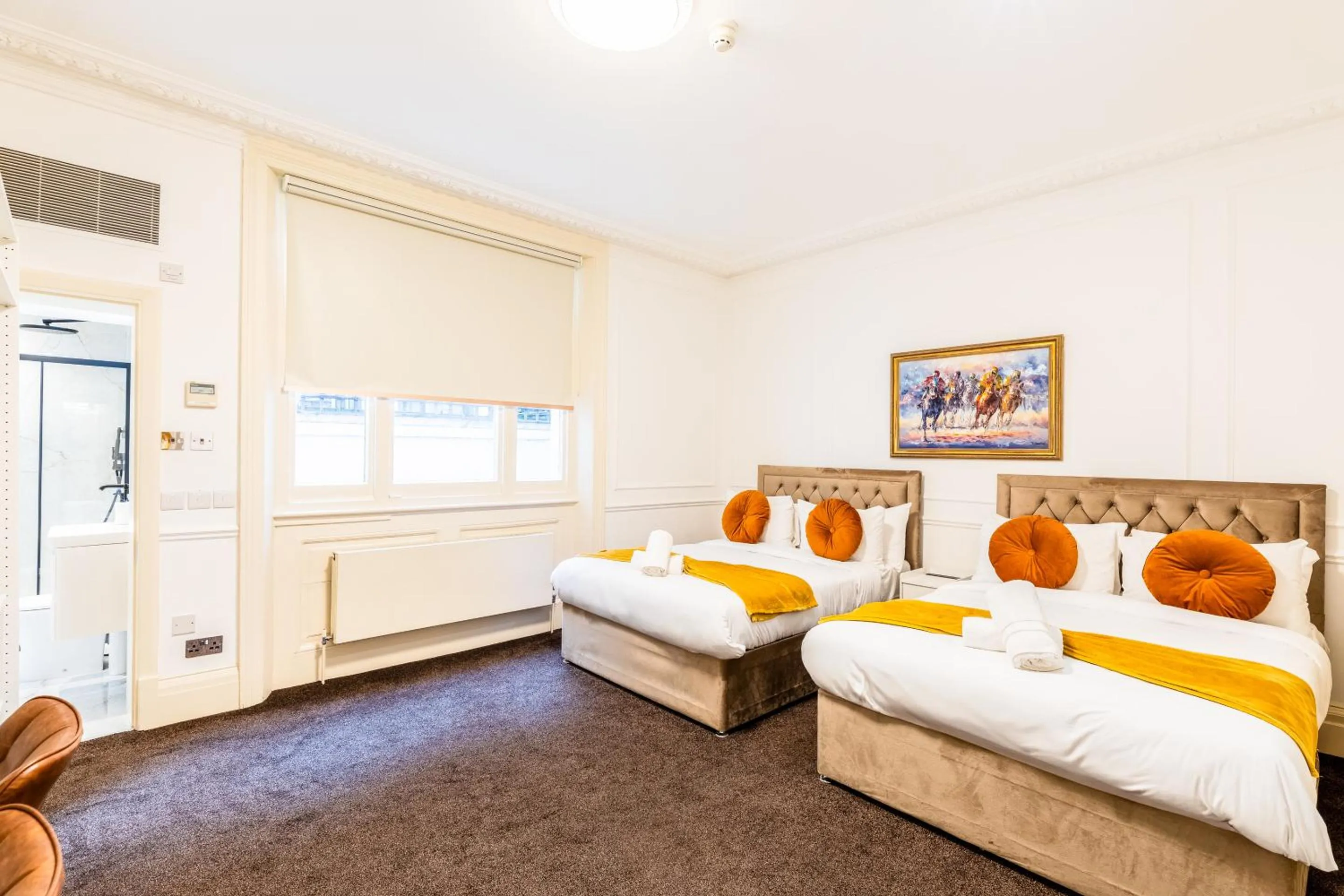 Bedroom, Bed in Mayfair Residences