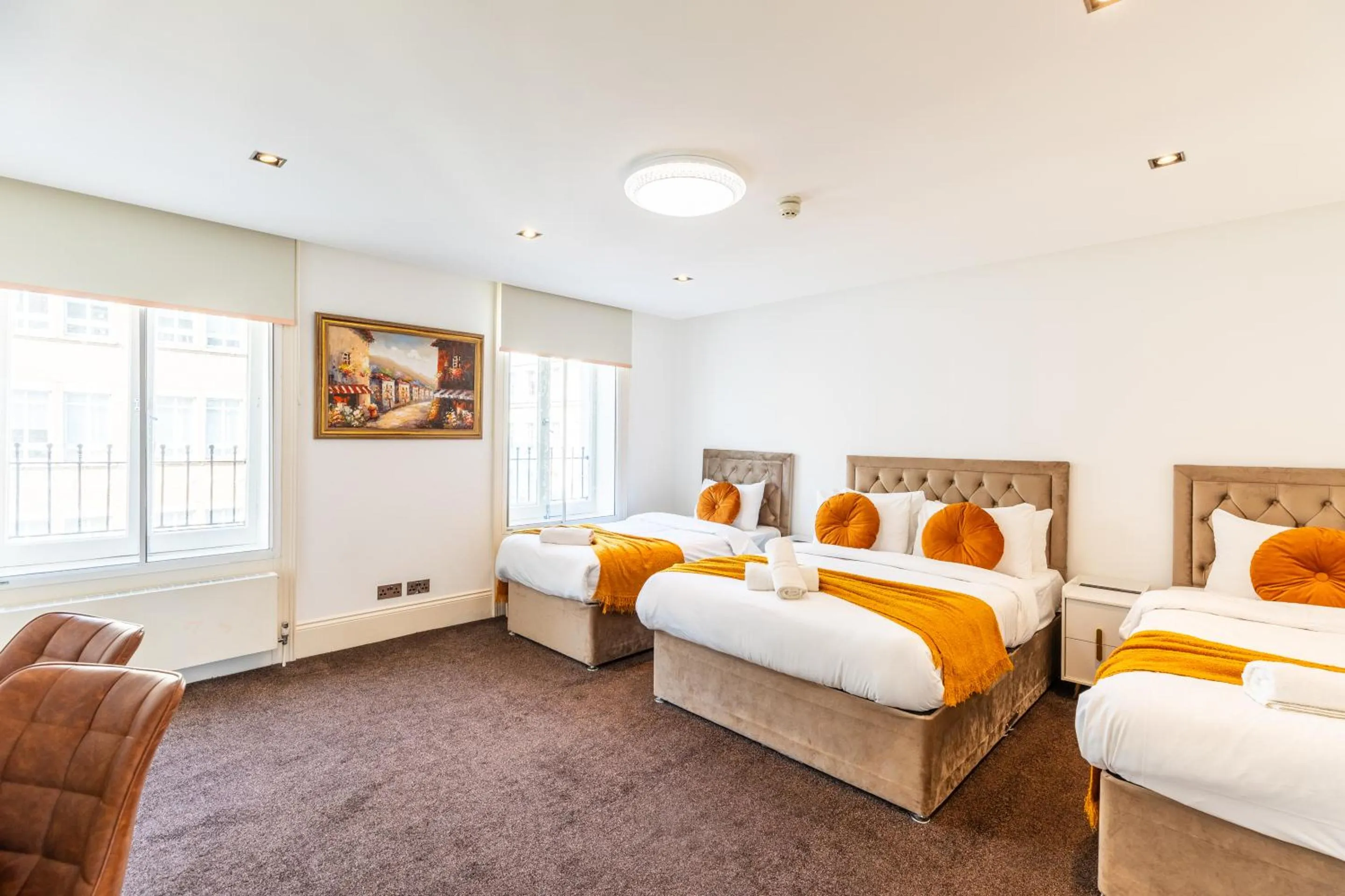 Bedroom, Bed in Mayfair Residences