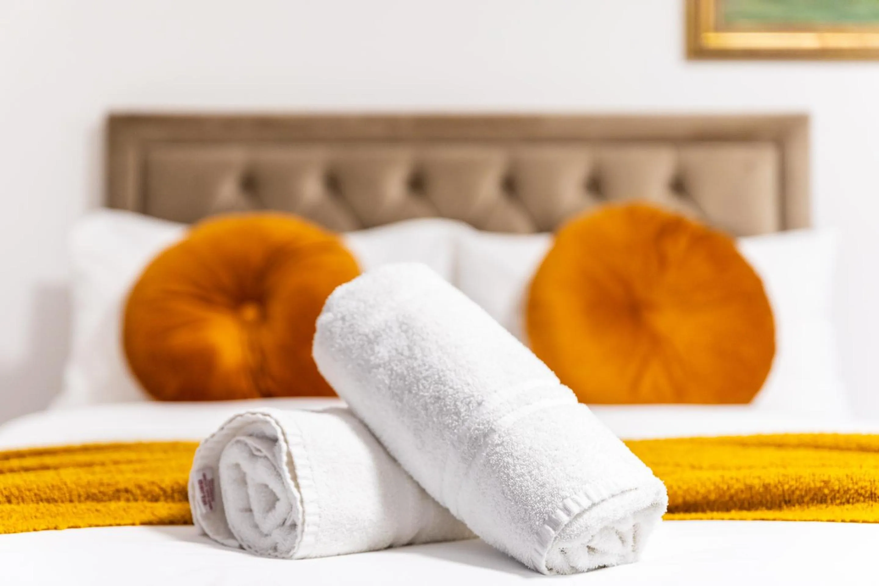 Bedroom, Bed in Mayfair Residences