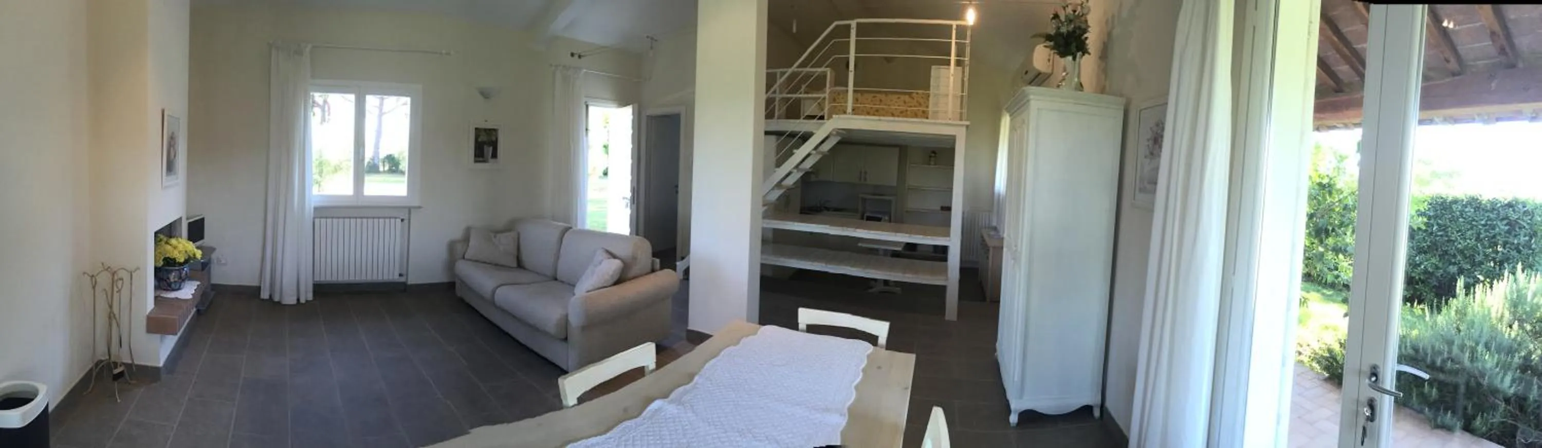 Dining area in Relais Le Fornacelle