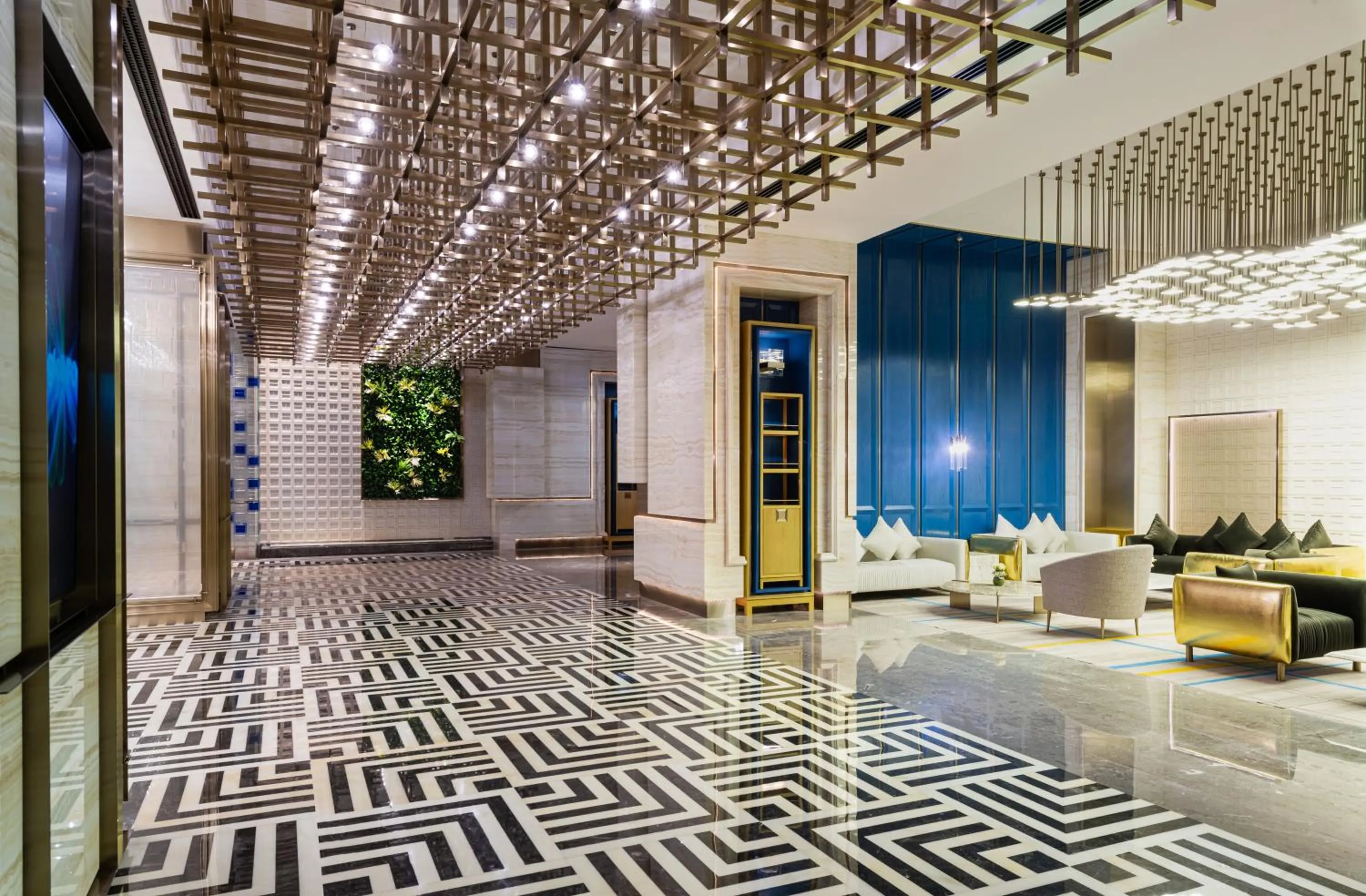 Property building in Narcissus The Royal Hotel