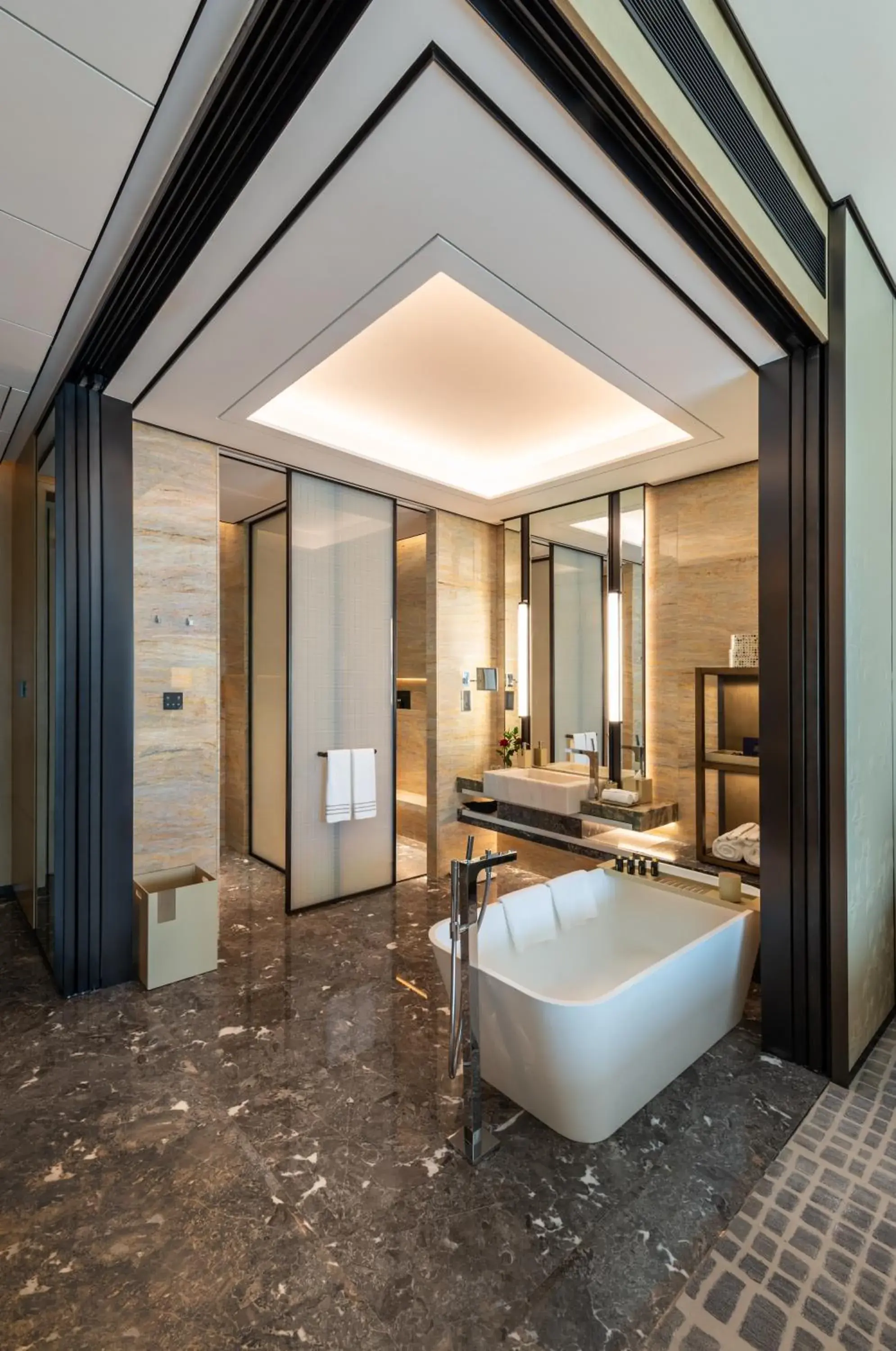 Deluxe Twin Room in Narcissus The Royal Hotel Deluxe Twin Room in Narcissus The Royal Hotel