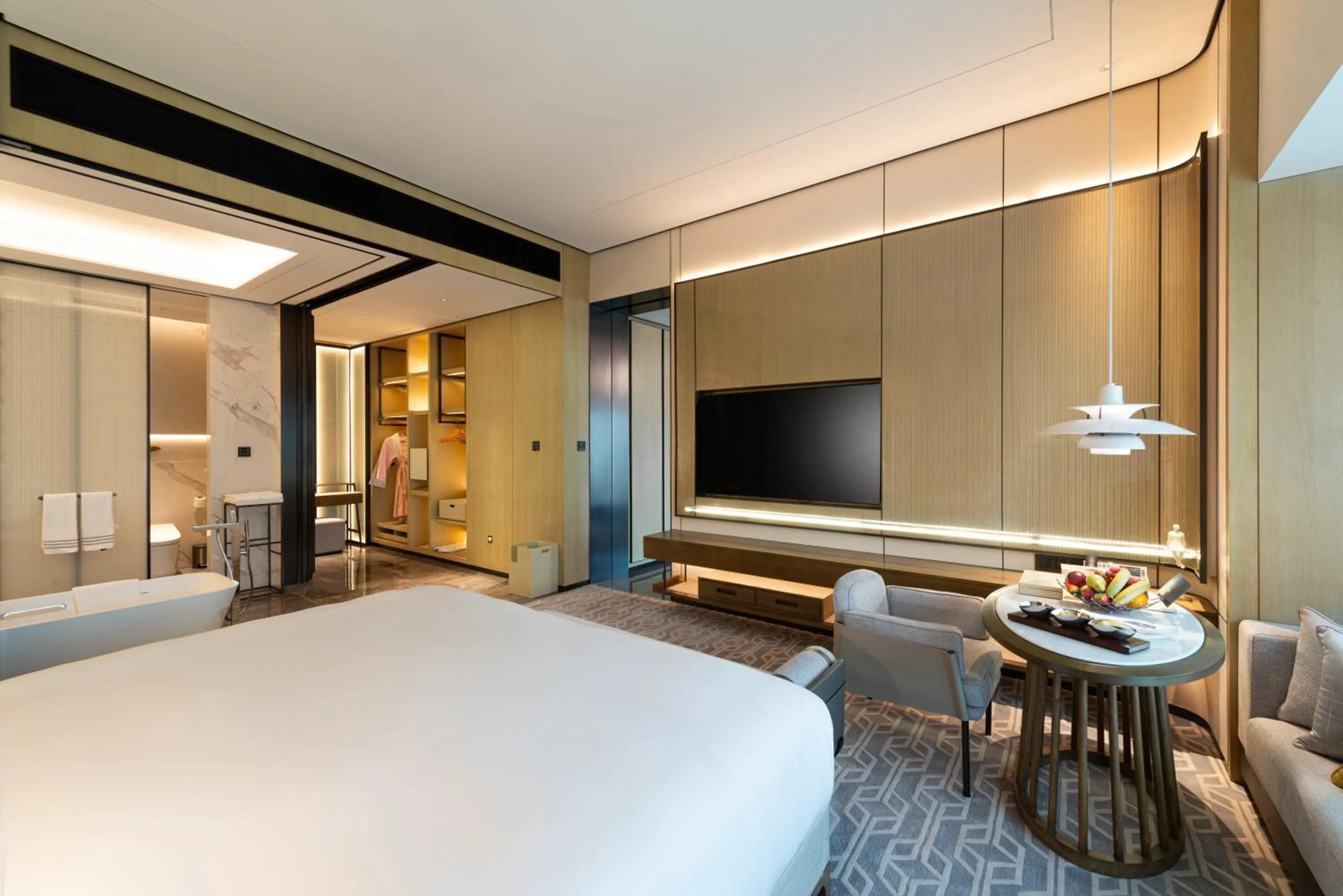 Bedroom, Bed in Narcissus The Royal Hotel