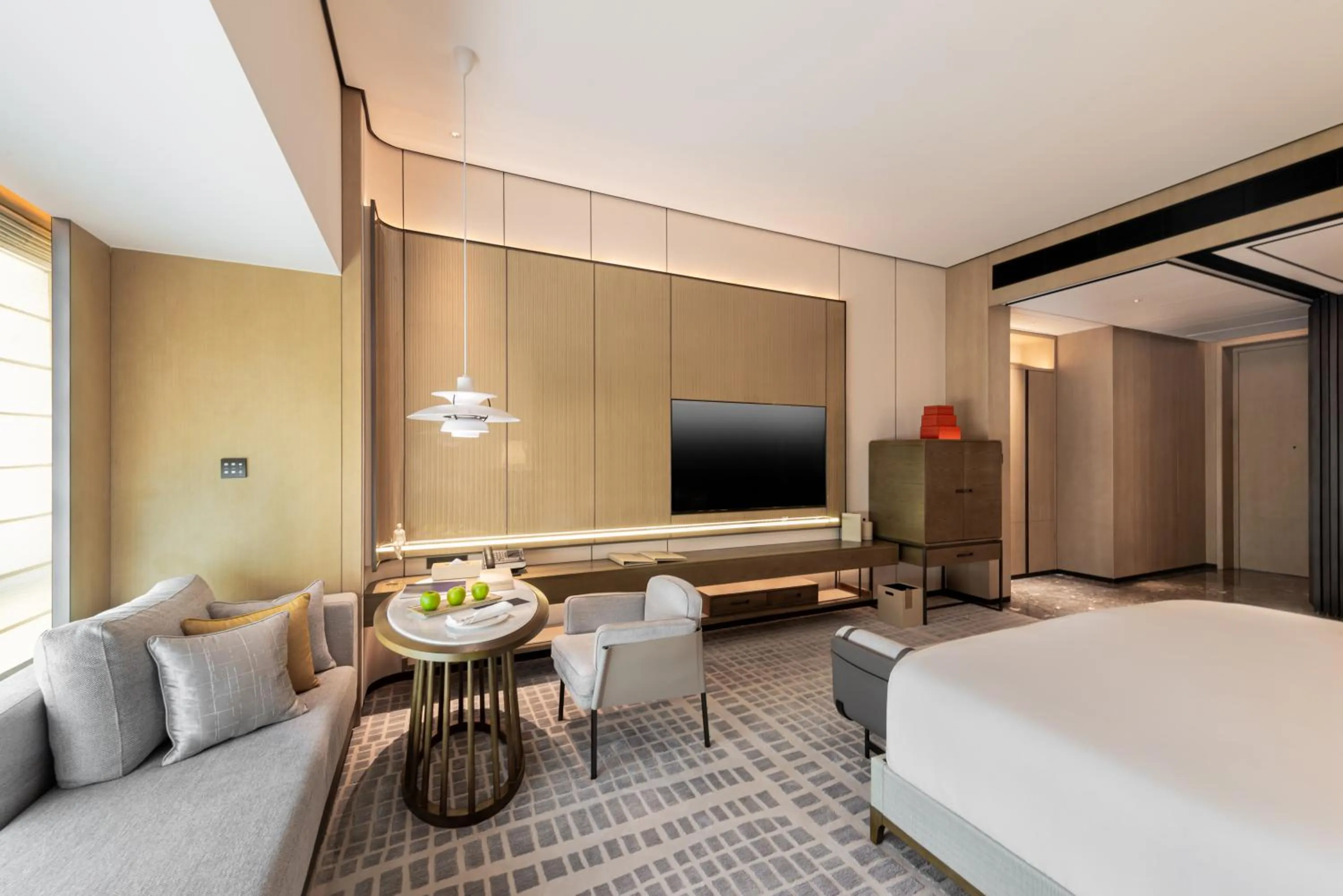 Bedroom, Bed in Narcissus The Royal Hotel