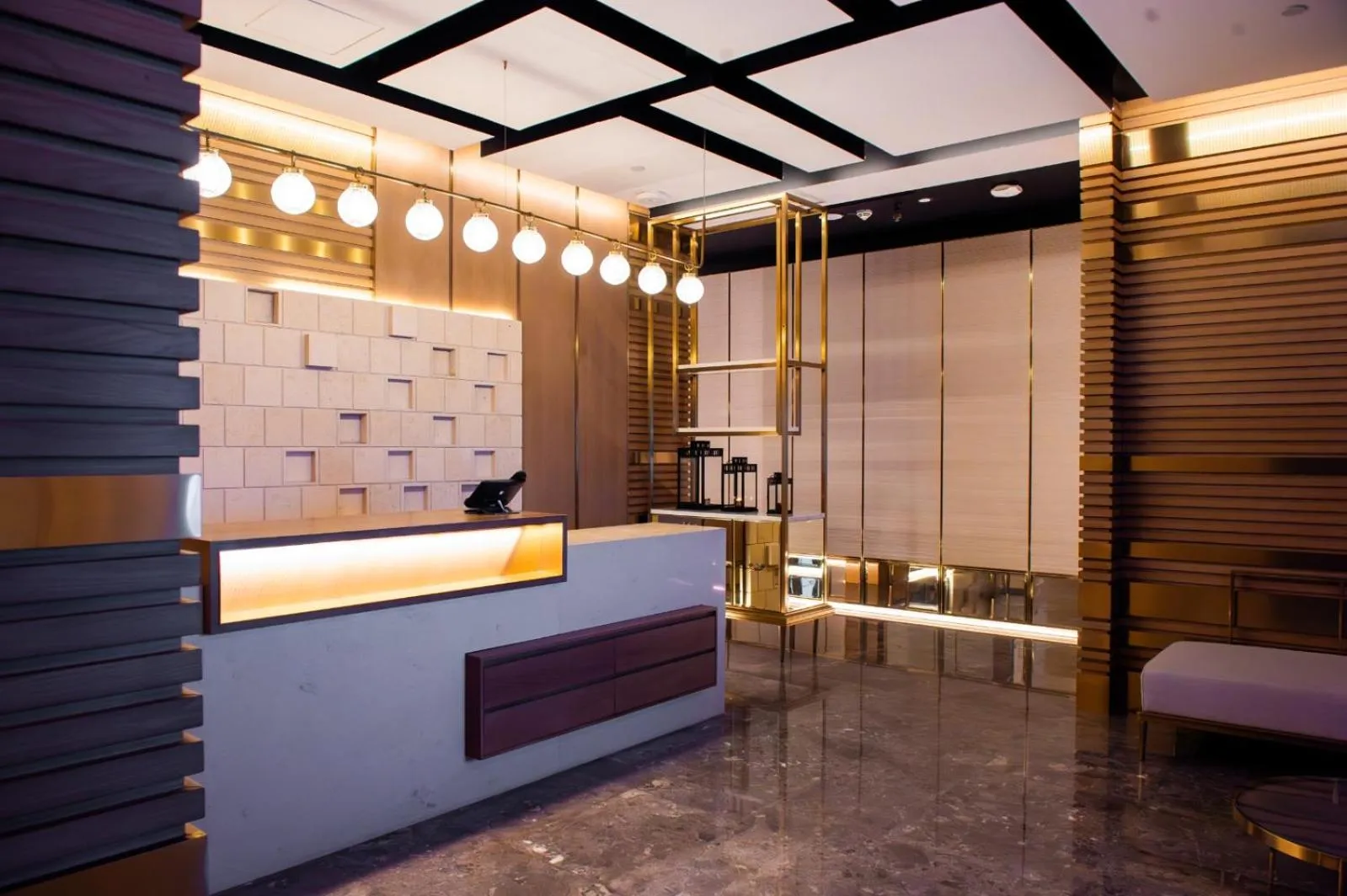 Spa and wellness centre/facilities in Narcissus The Royal Hotel