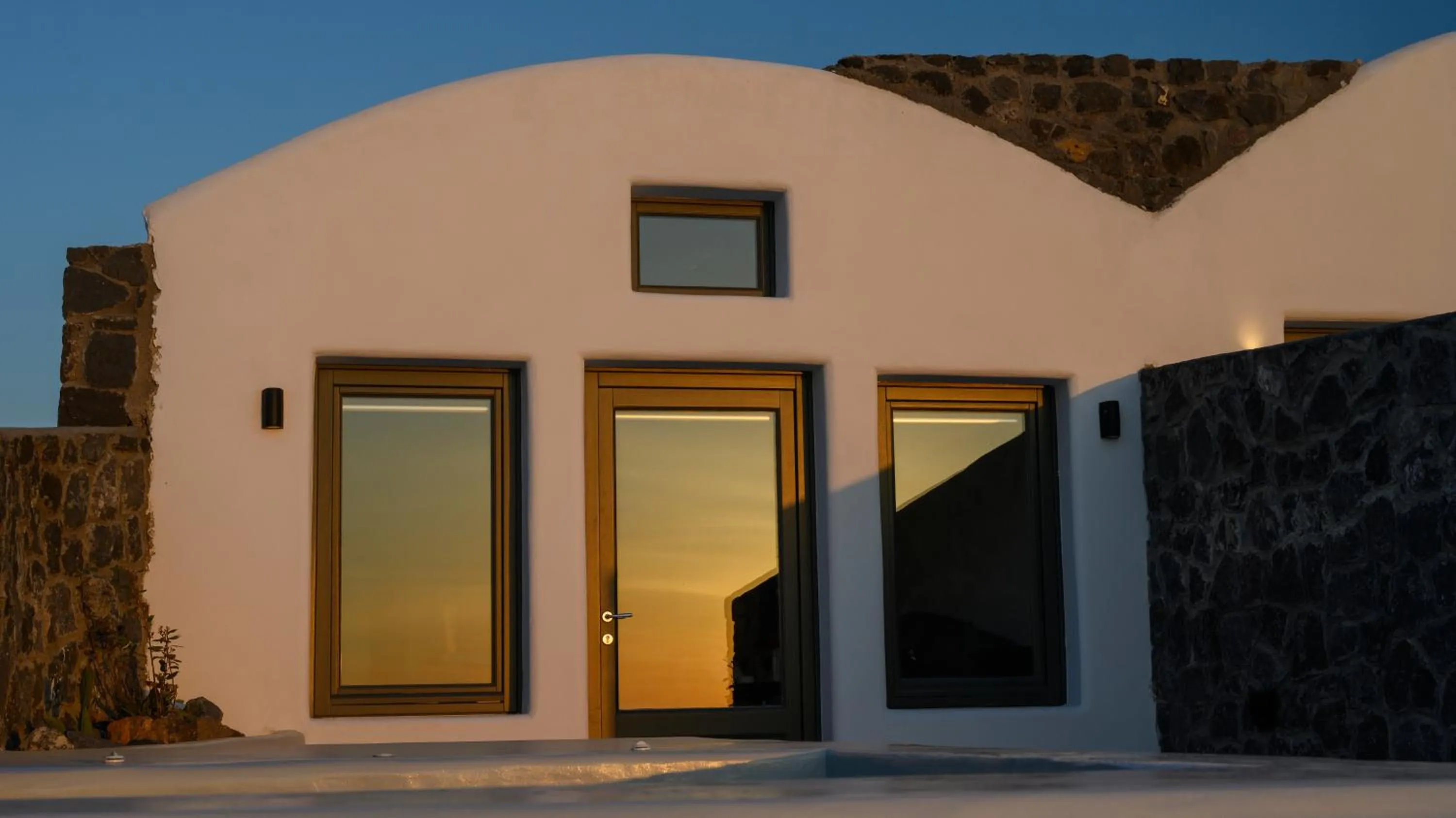 Property building in Arany Terra