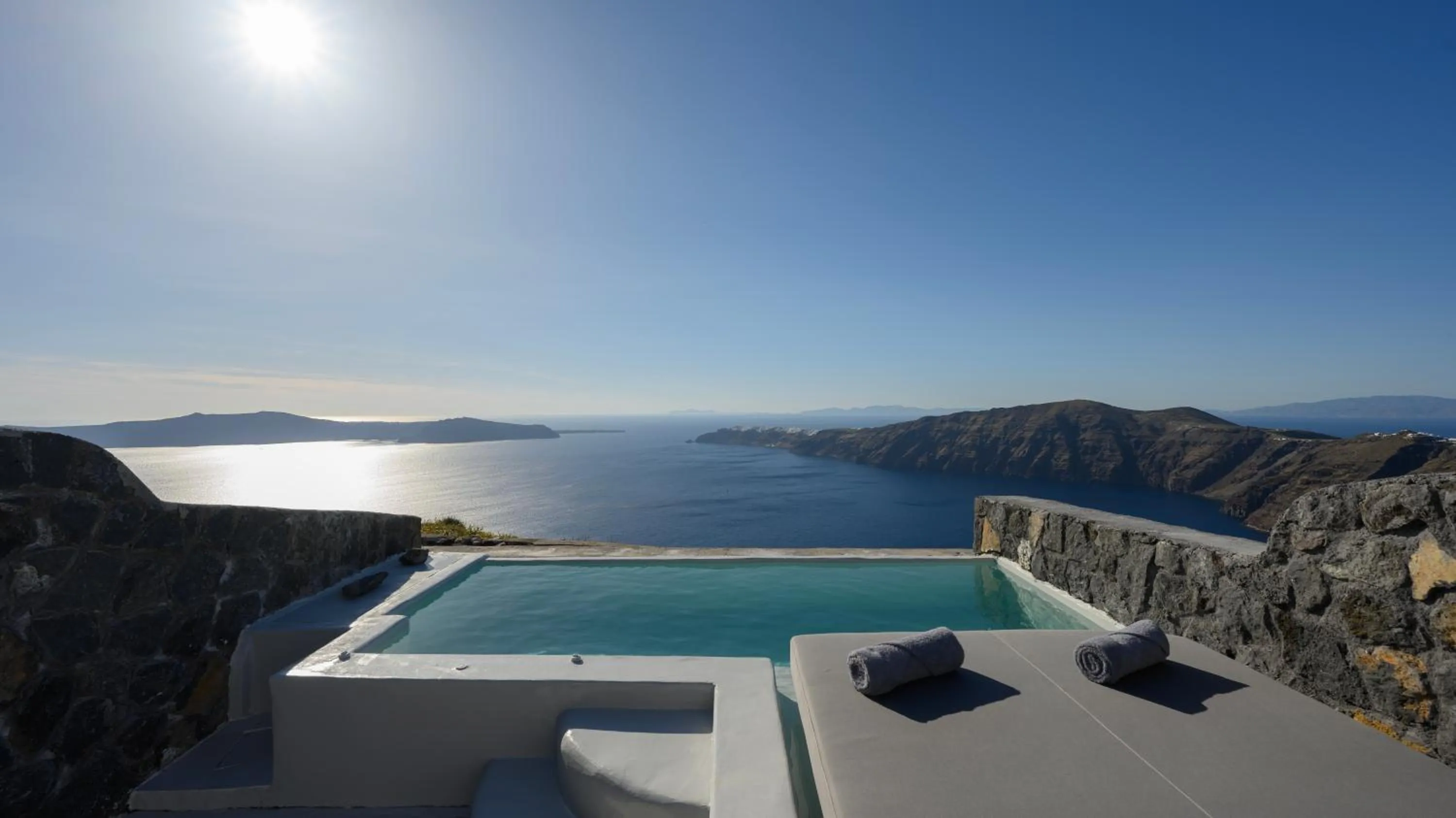 Swimming pool in Arany Terra