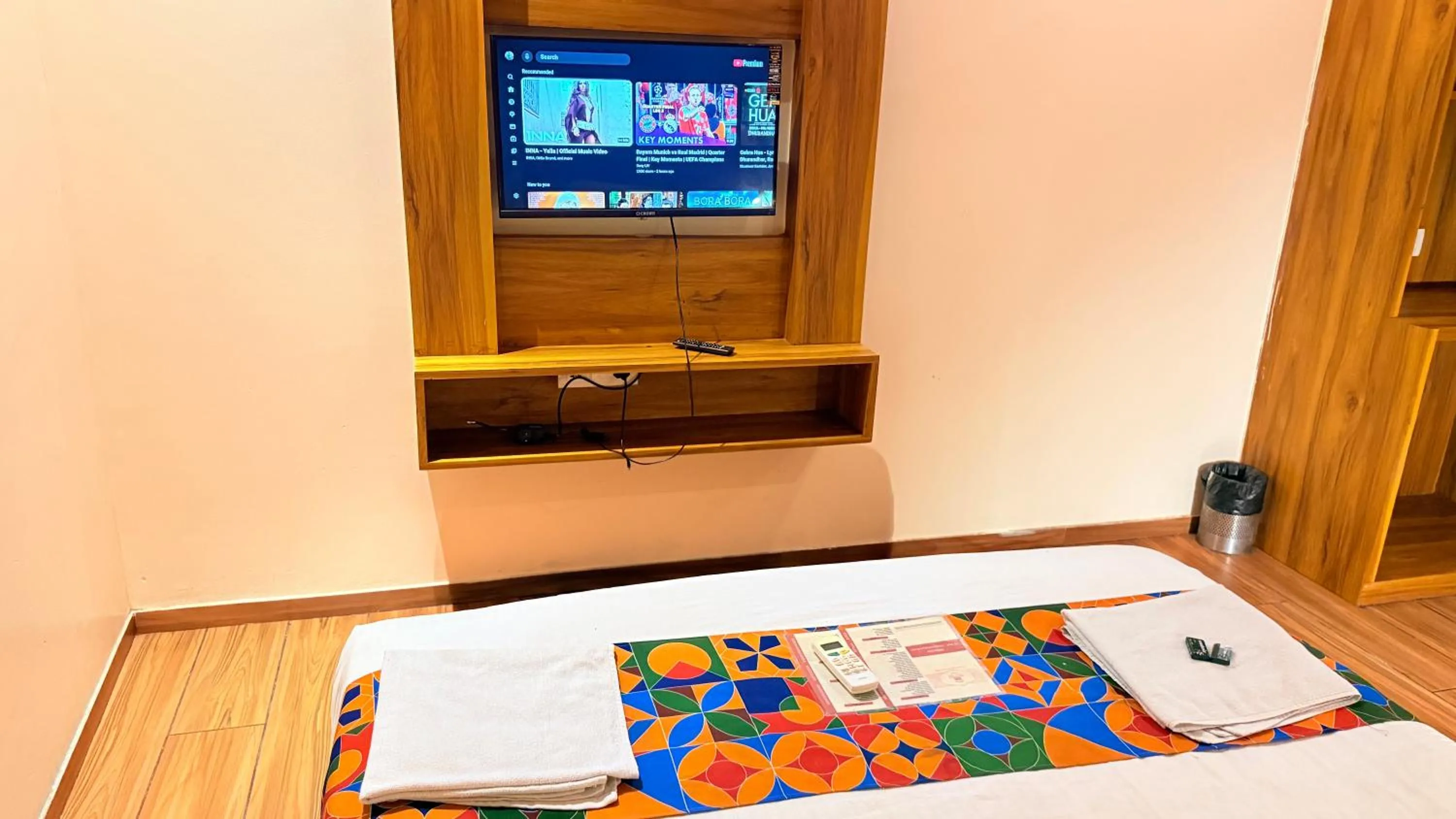Cozy Inn T2 Mumbai Airport