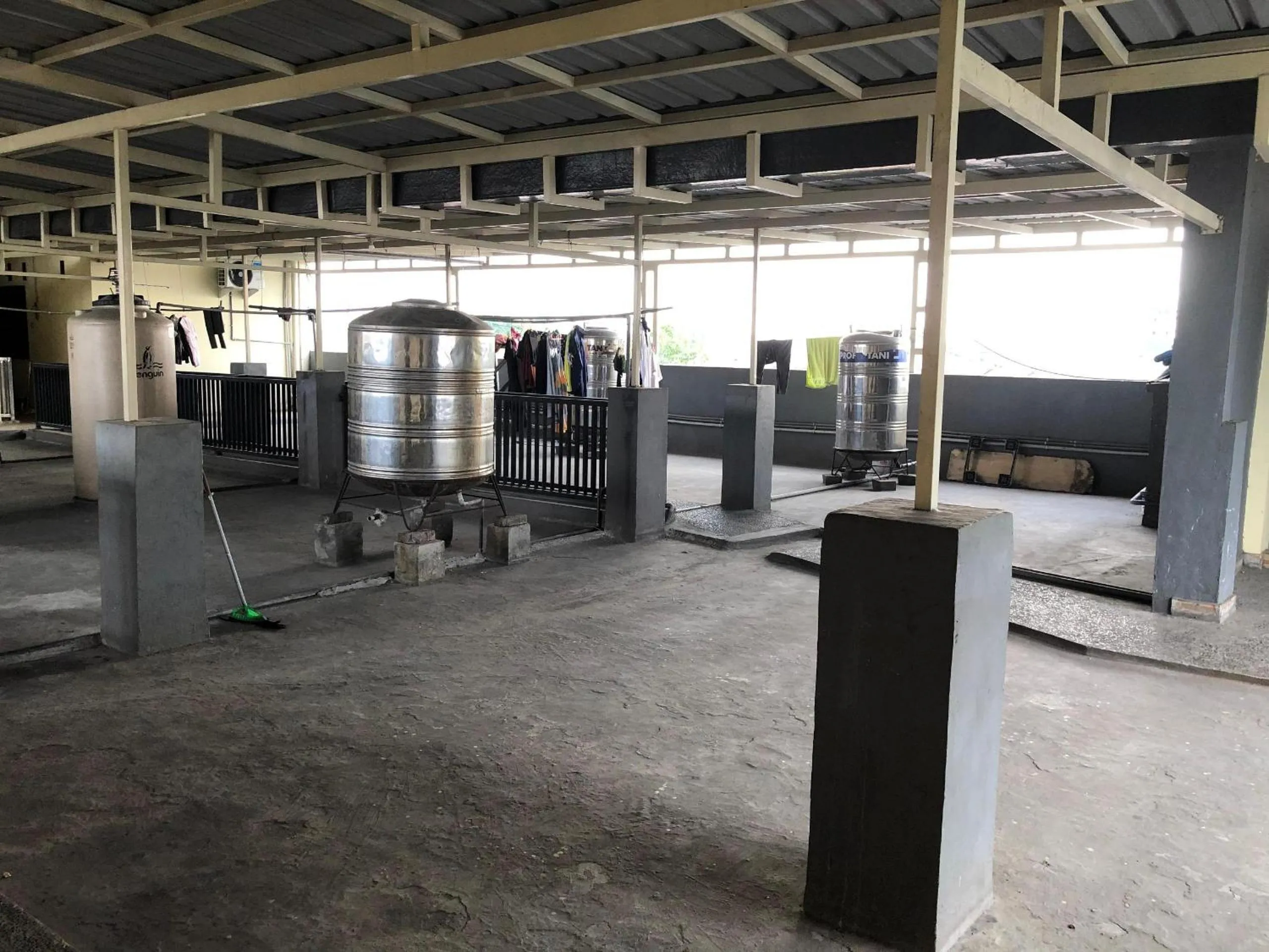 Lobby or reception in Hotel O Homestay Bu Sun SyariahNearTaman Rekreasi & Pemandian Taman Suruh