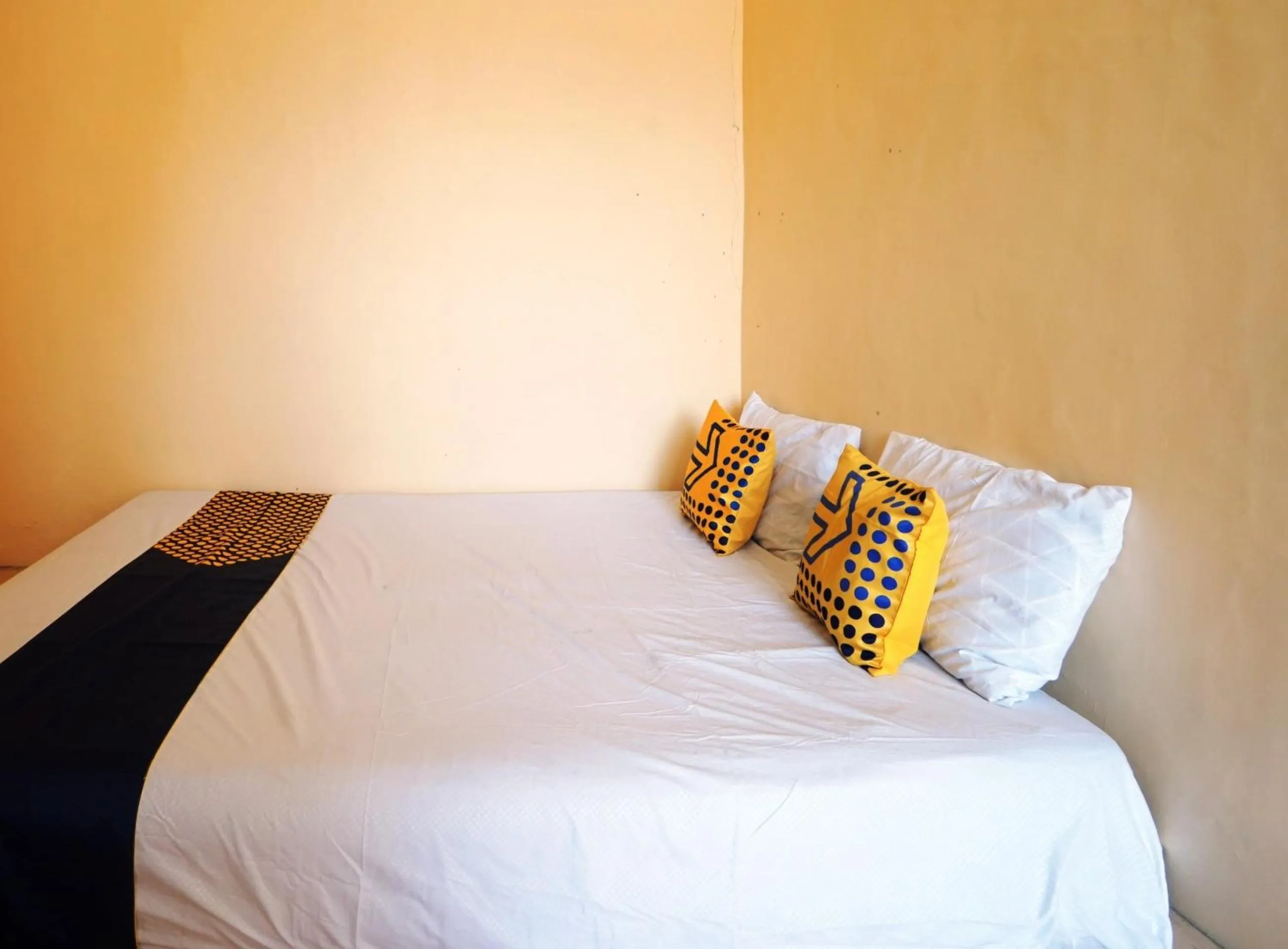 Bedroom, Bed in Hotel O Homestay Bu Sun SyariahNearTaman Rekreasi & Pemandian Taman Suruh