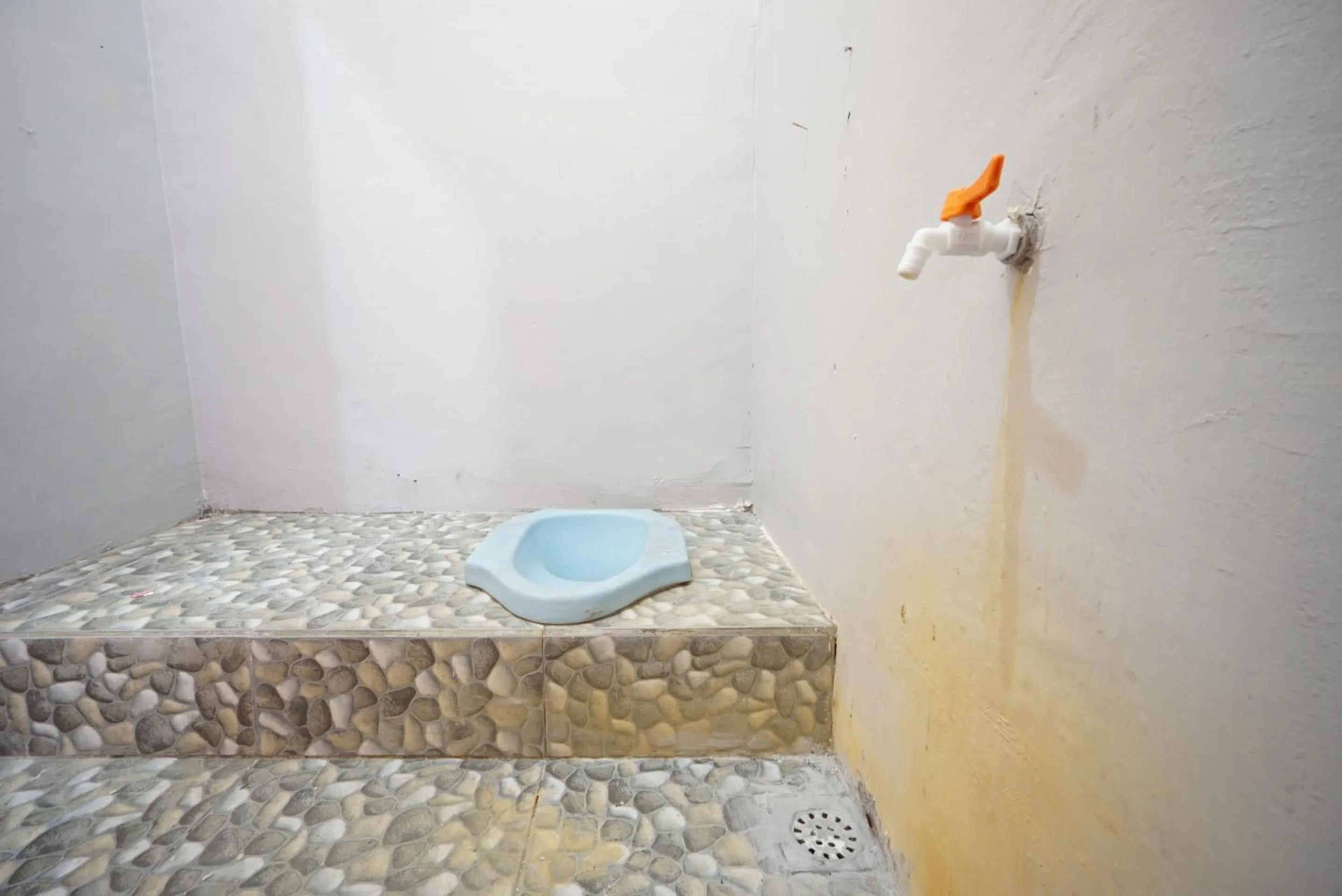 Bathroom in Hotel O Homestay Bu Sun SyariahNearTaman Rekreasi & Pemandian Taman Suruh