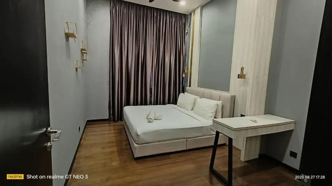 Bed in Opus Service Suite At Kuala Lumpur
