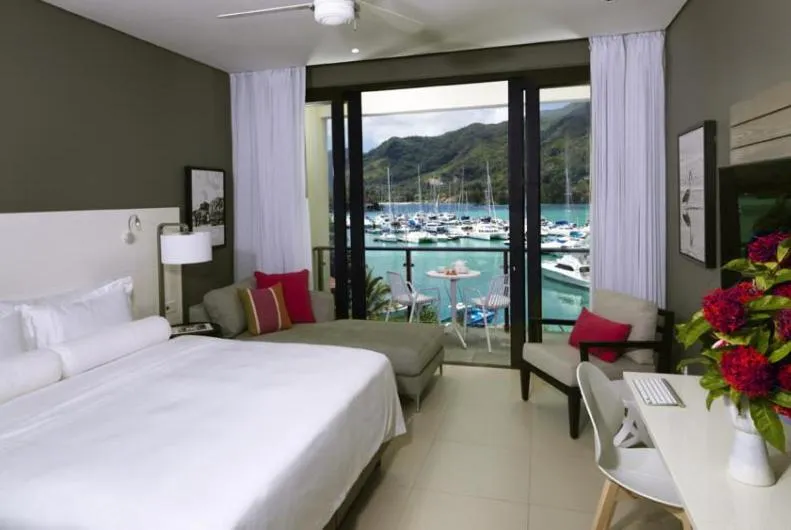 Bed in Eden Bleu Hotel