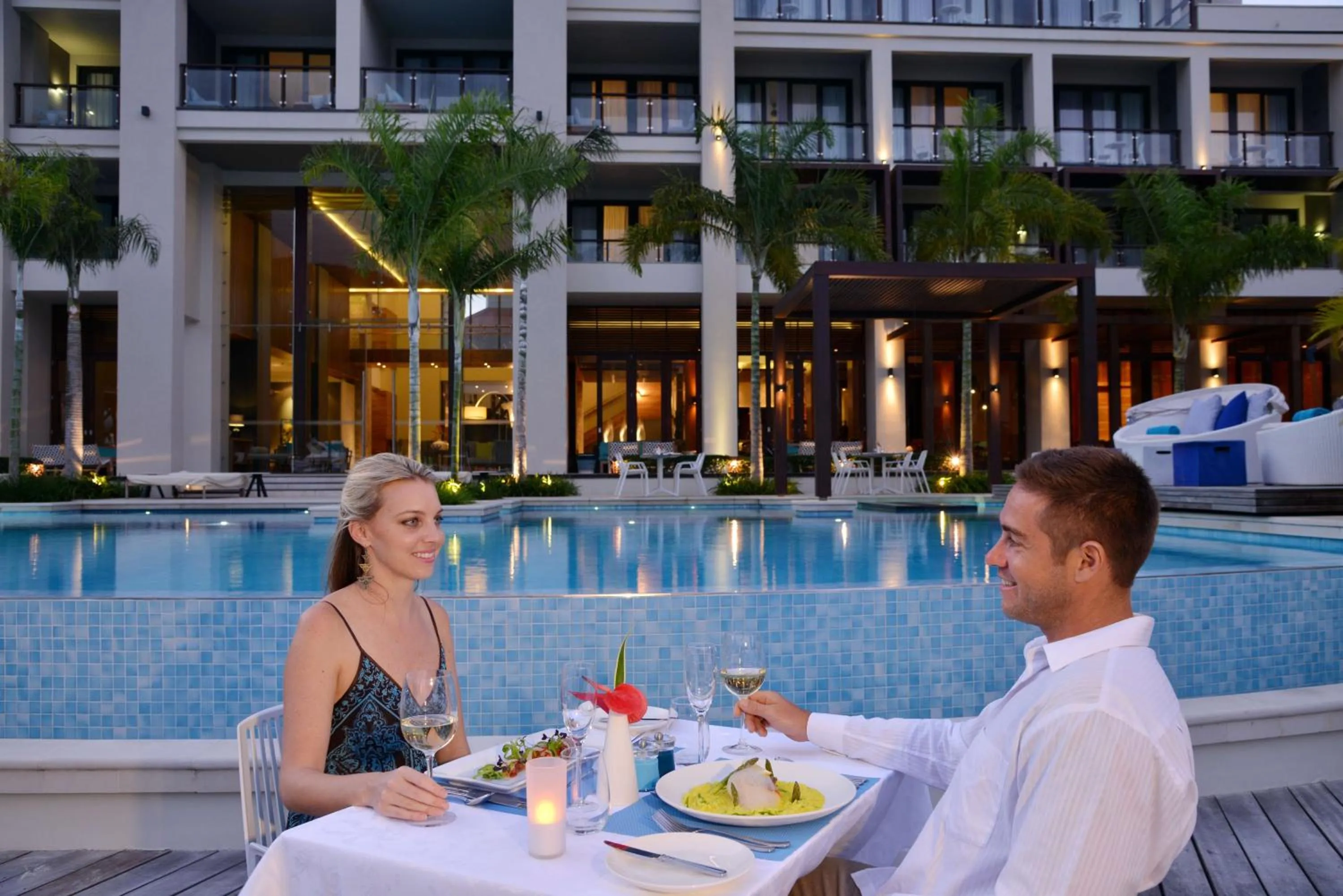 Restaurant/places to eat in Eden Bleu Hotel