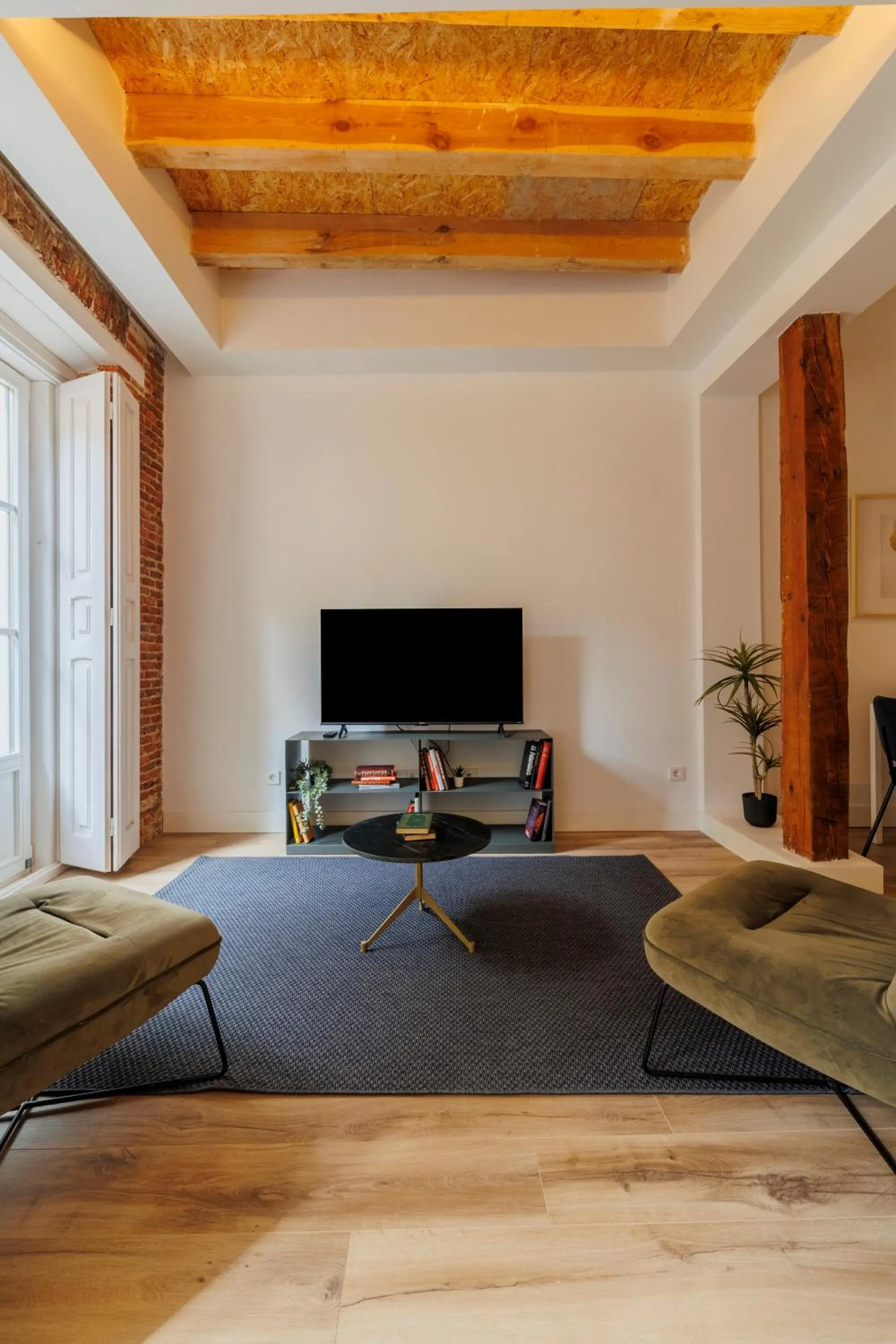 Living room in Fomento by Wynwood House