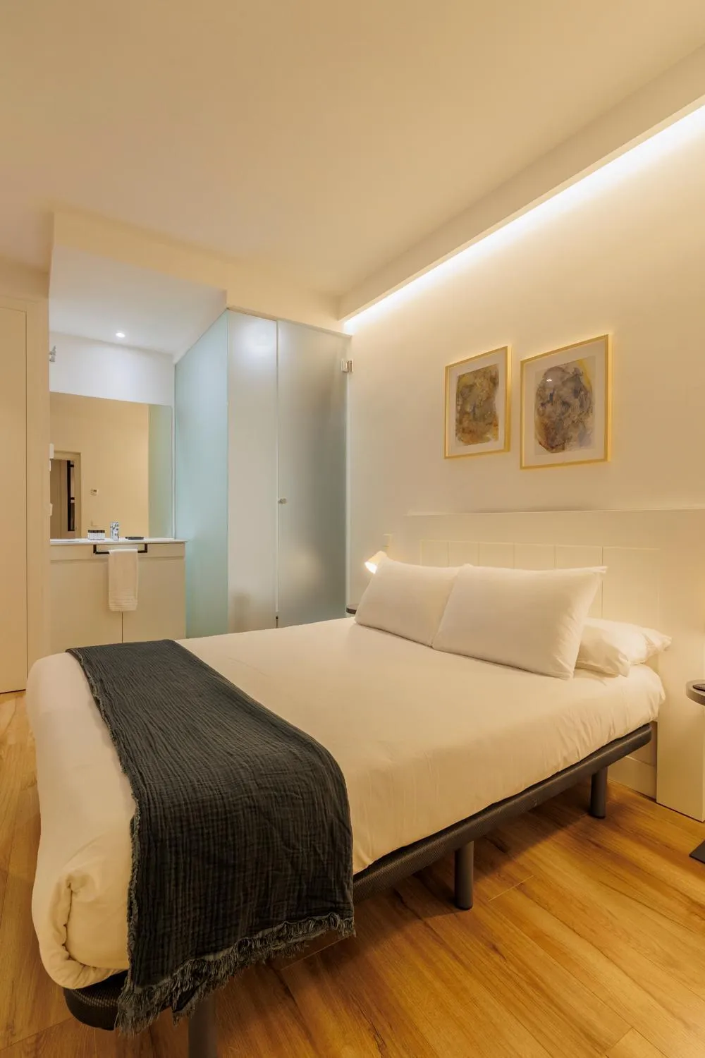 Bedroom, Bed in Fomento by Wynwood House