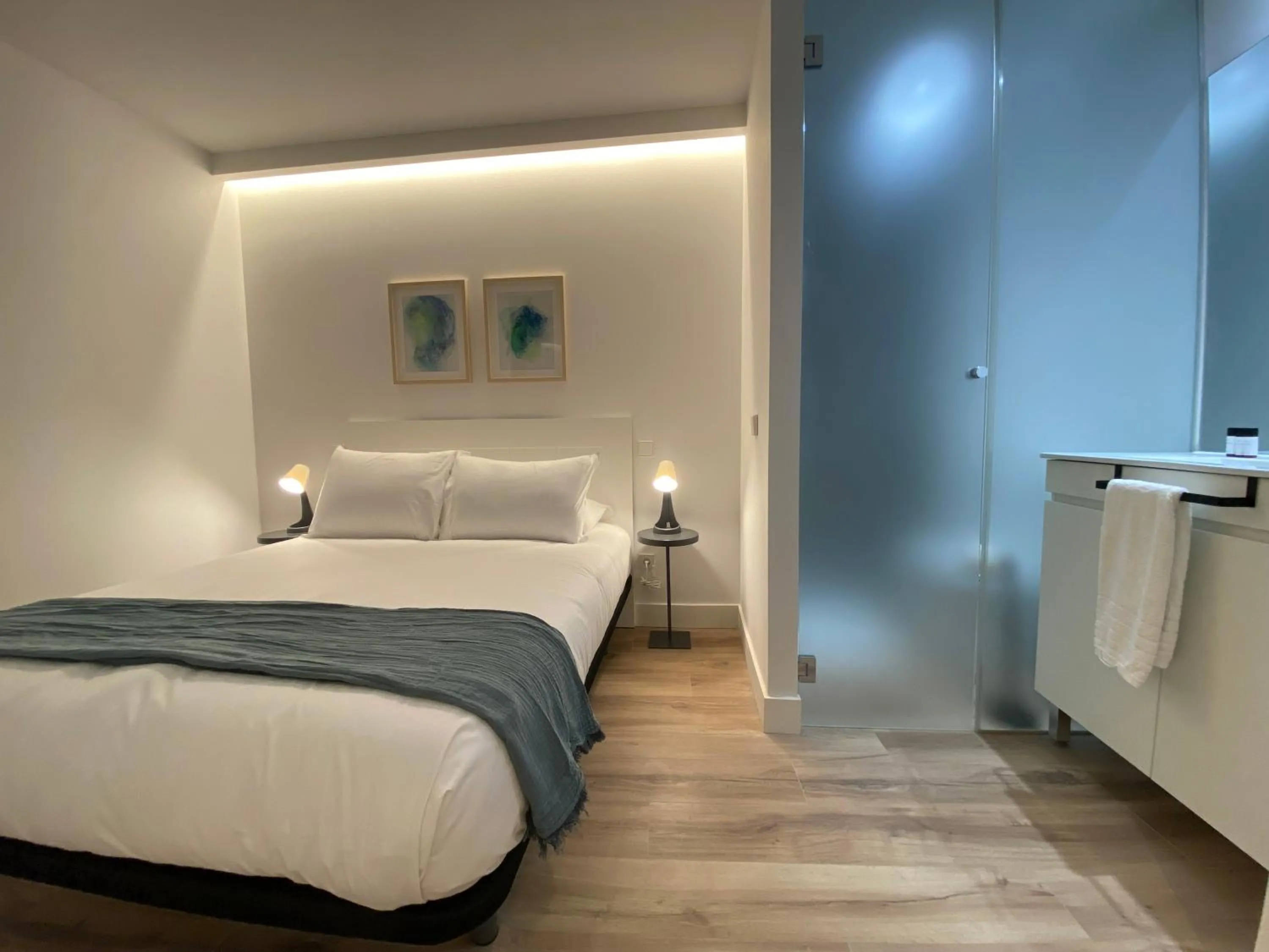 Bedroom, Bed in Fomento by Wynwood House